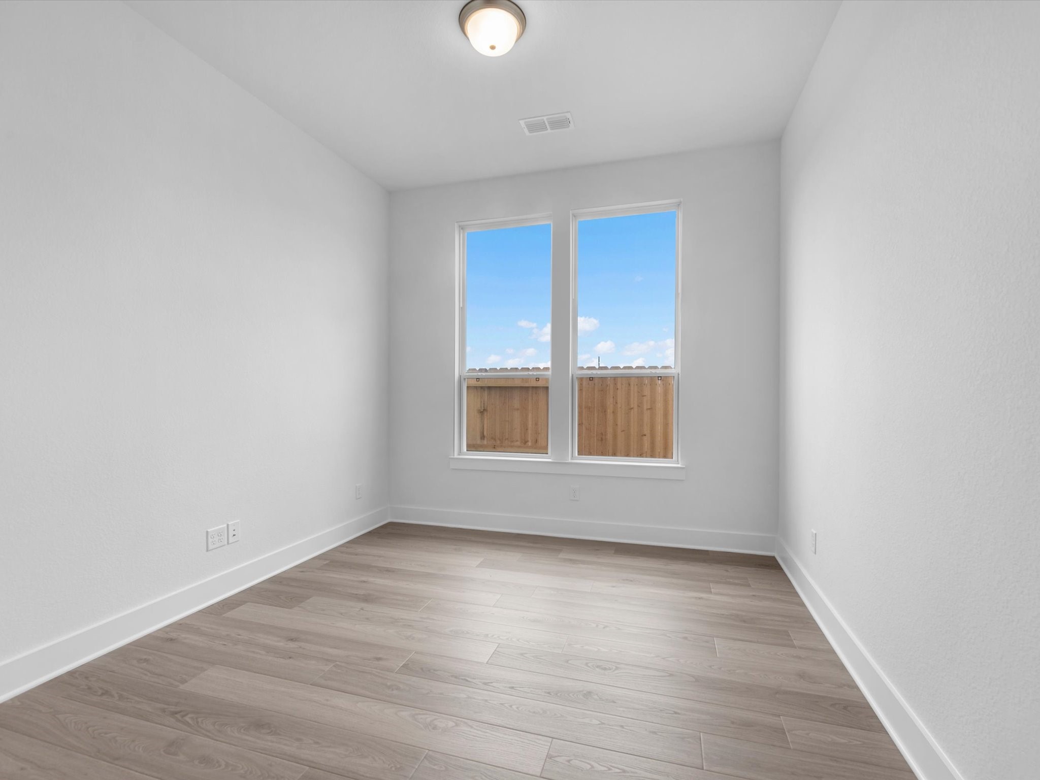 32019 Cascade Ridge Drive Property Photo 10