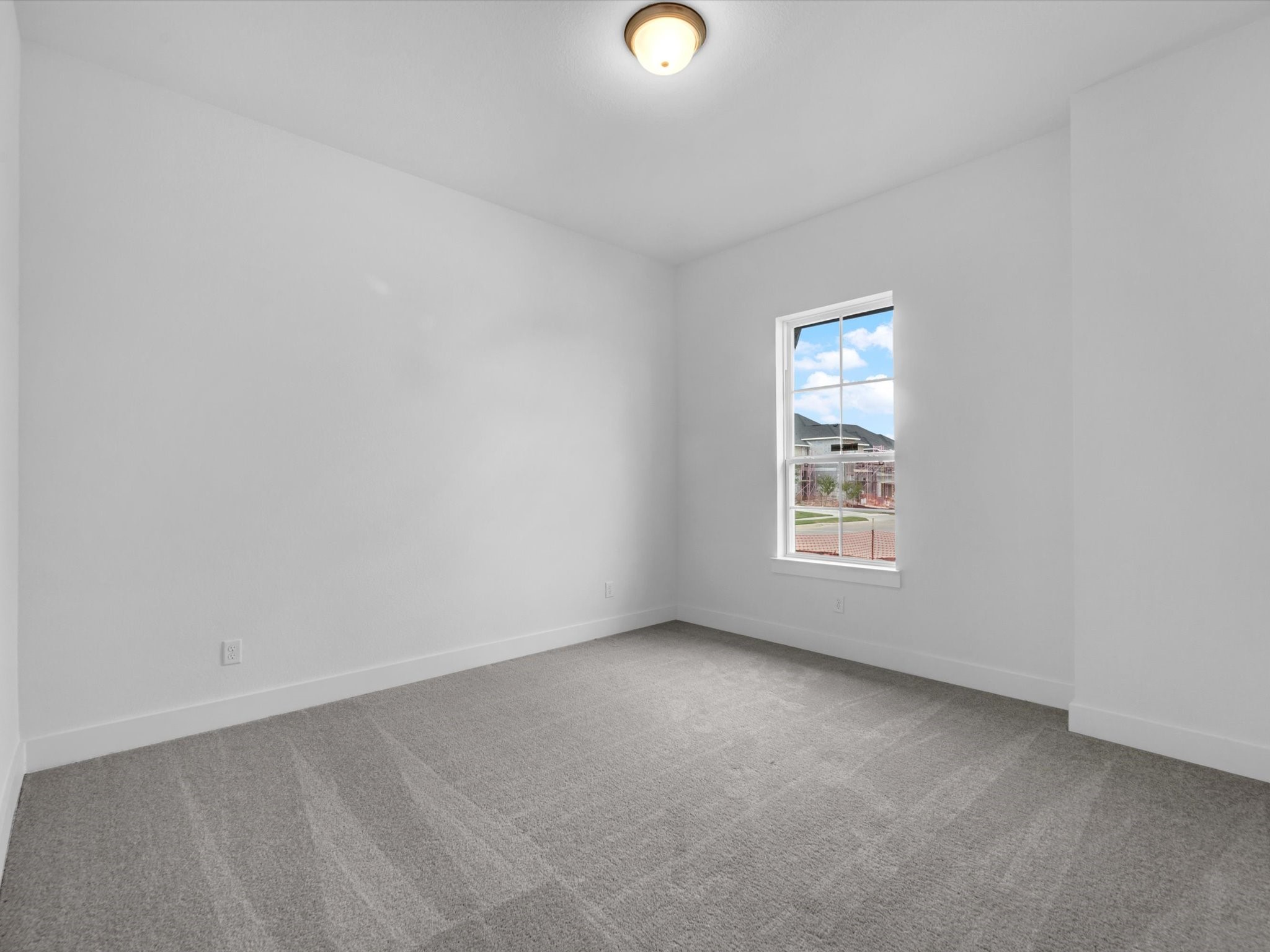 32019 Cascade Ridge Drive Property Photo 14