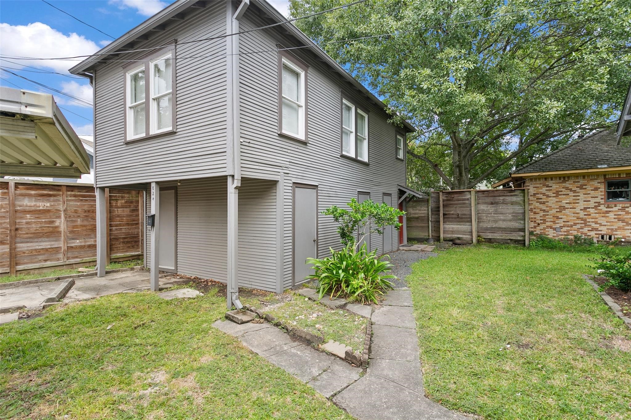 1133 Bayland Avenue Property Photo 1