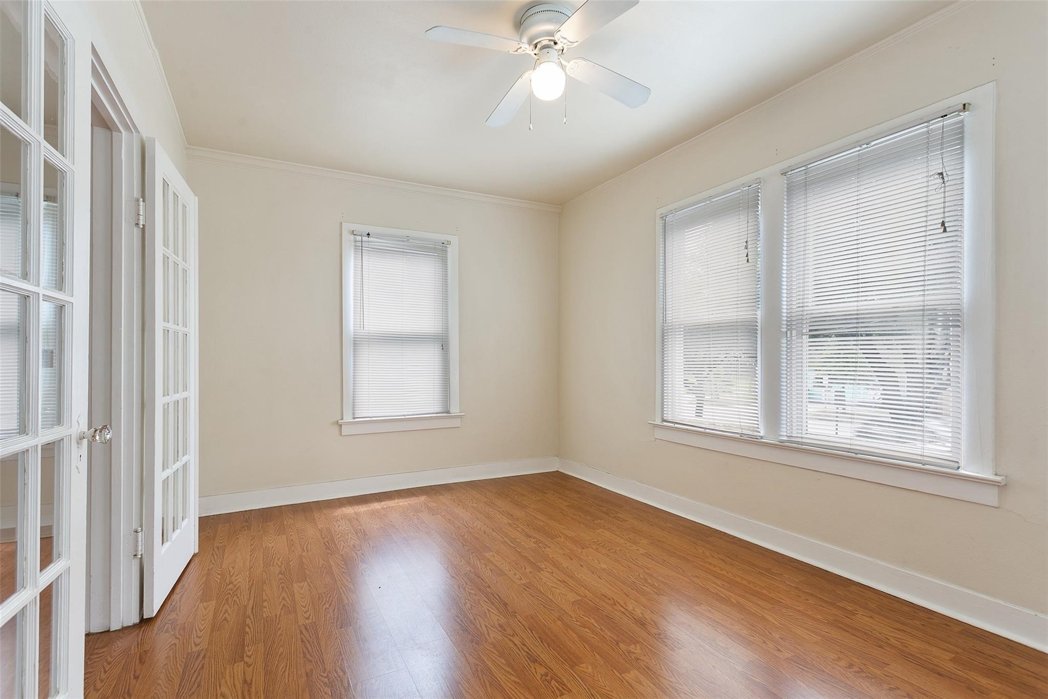 1133 Bayland Avenue Property Photo 4
