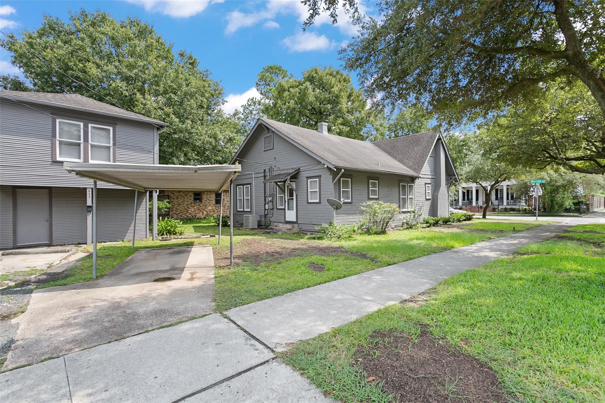 1133 Bayland Avenue Property Photo 8