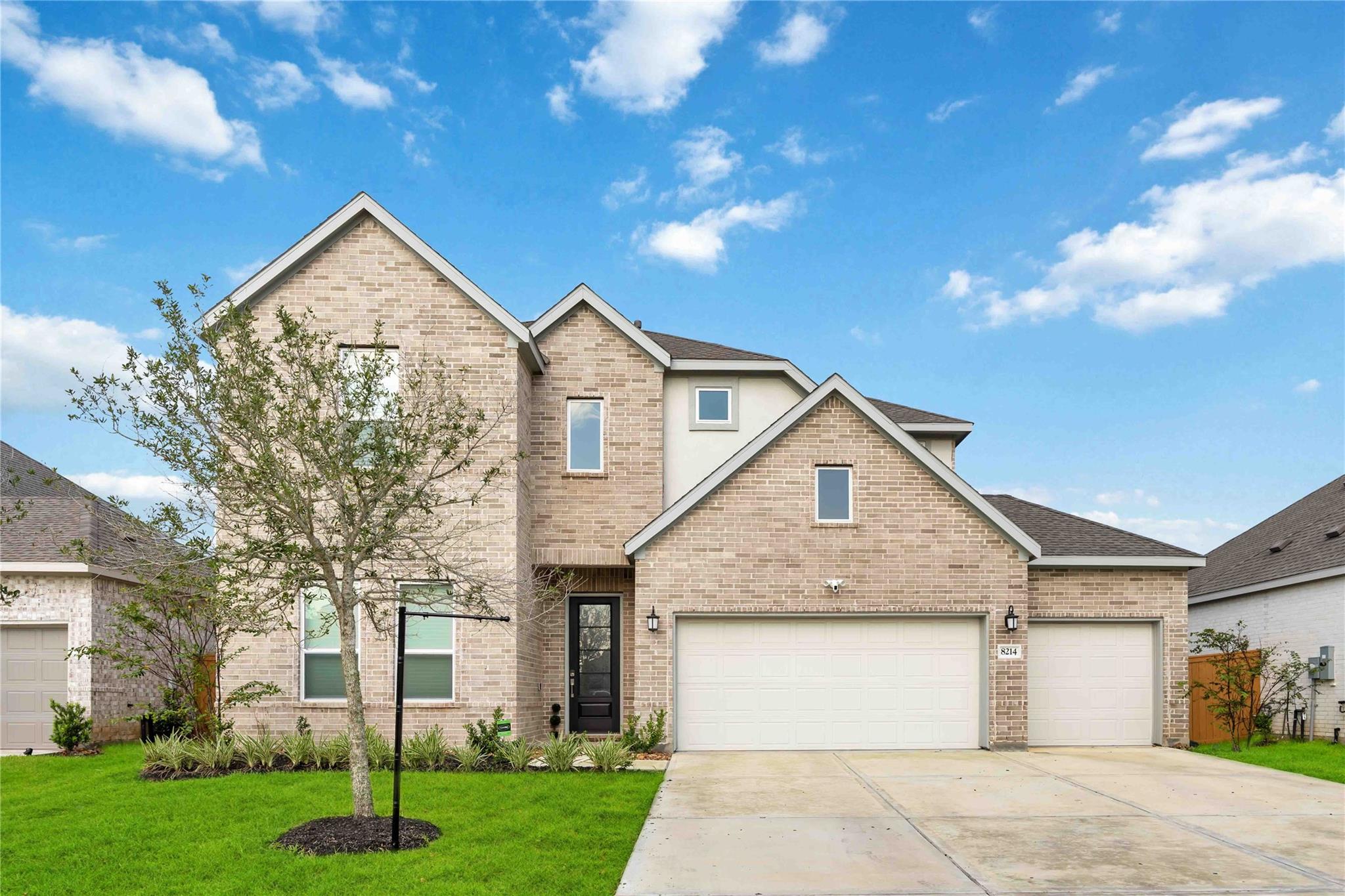 8214 Bristol Diamond Drive, Rosharon Tx 77583 Property Photo 2