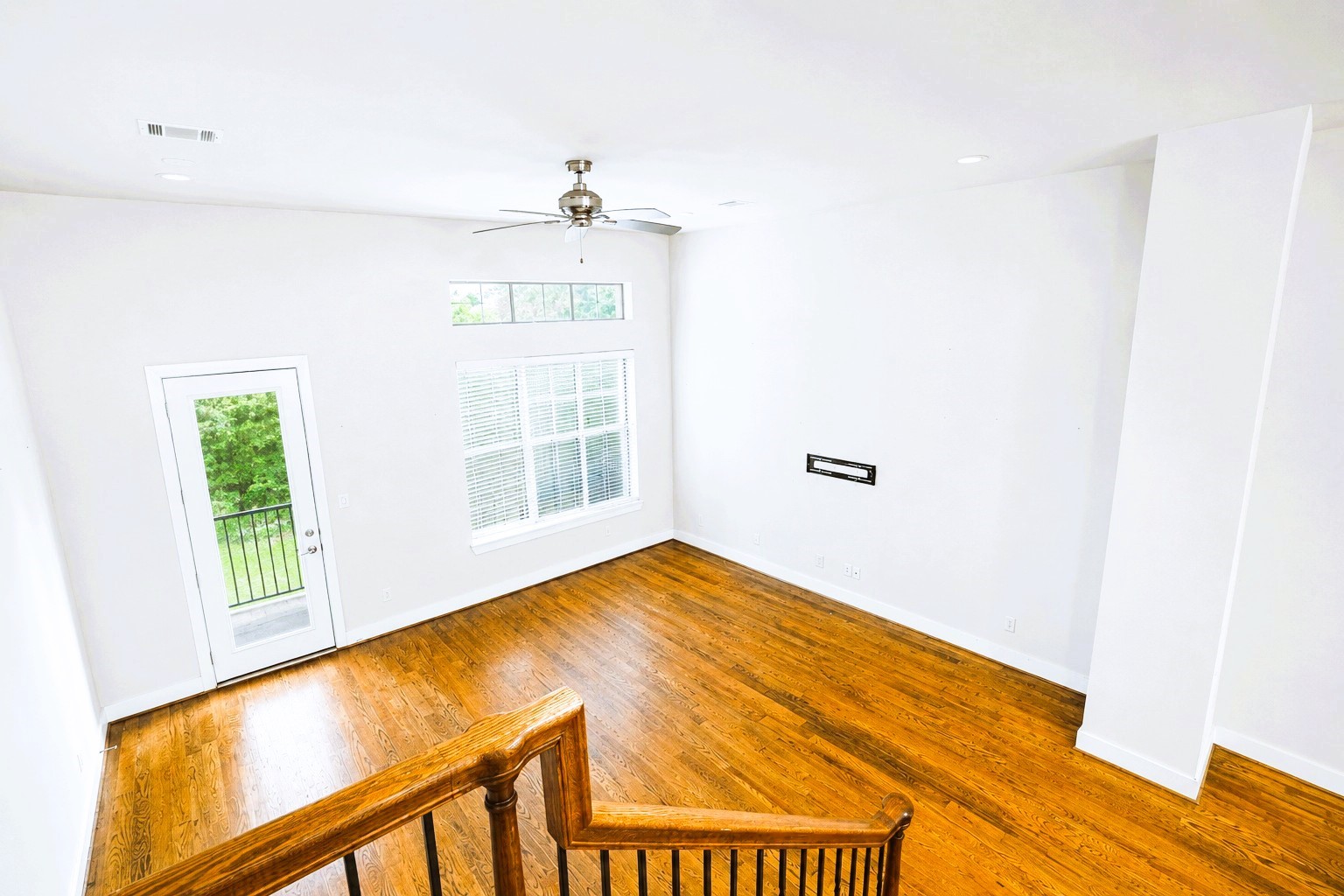 1206 W Dallas Street Property Photo 10