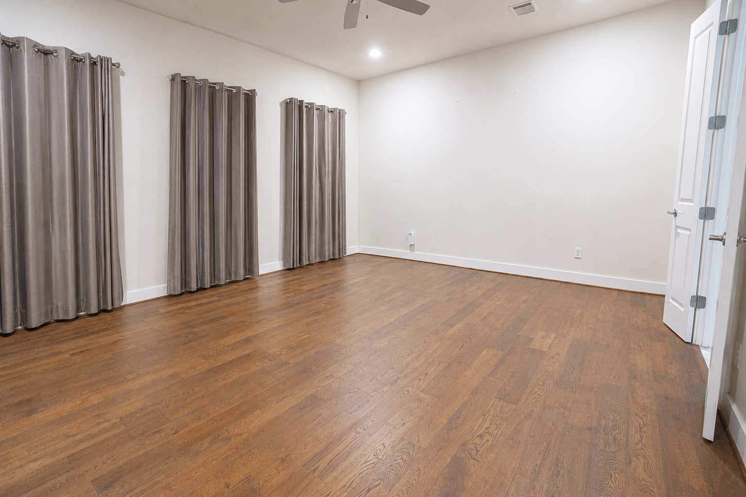 1206 W Dallas Street Property Photo 12