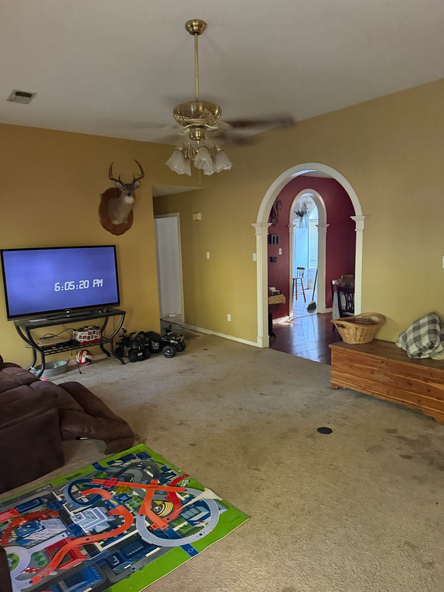 271 Briargrove Property Photo 5