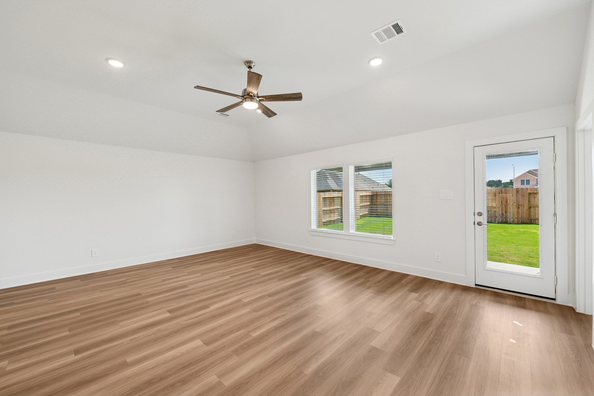 21414 Villa Spruce Lane Property Photo 24