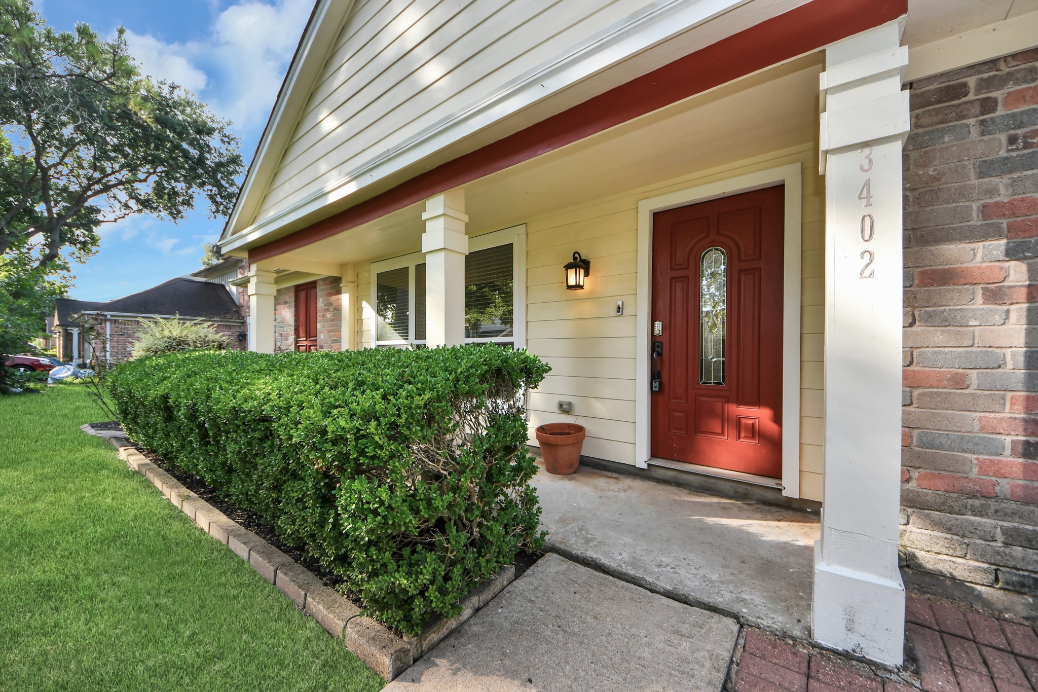 3402 Hidden Creek Drive Property Photo 3