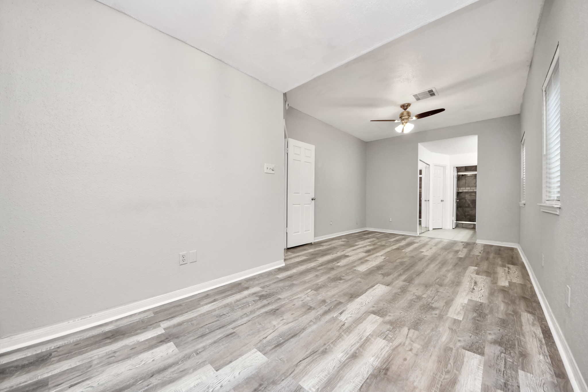 3402 Hidden Creek Drive Property Photo 12
