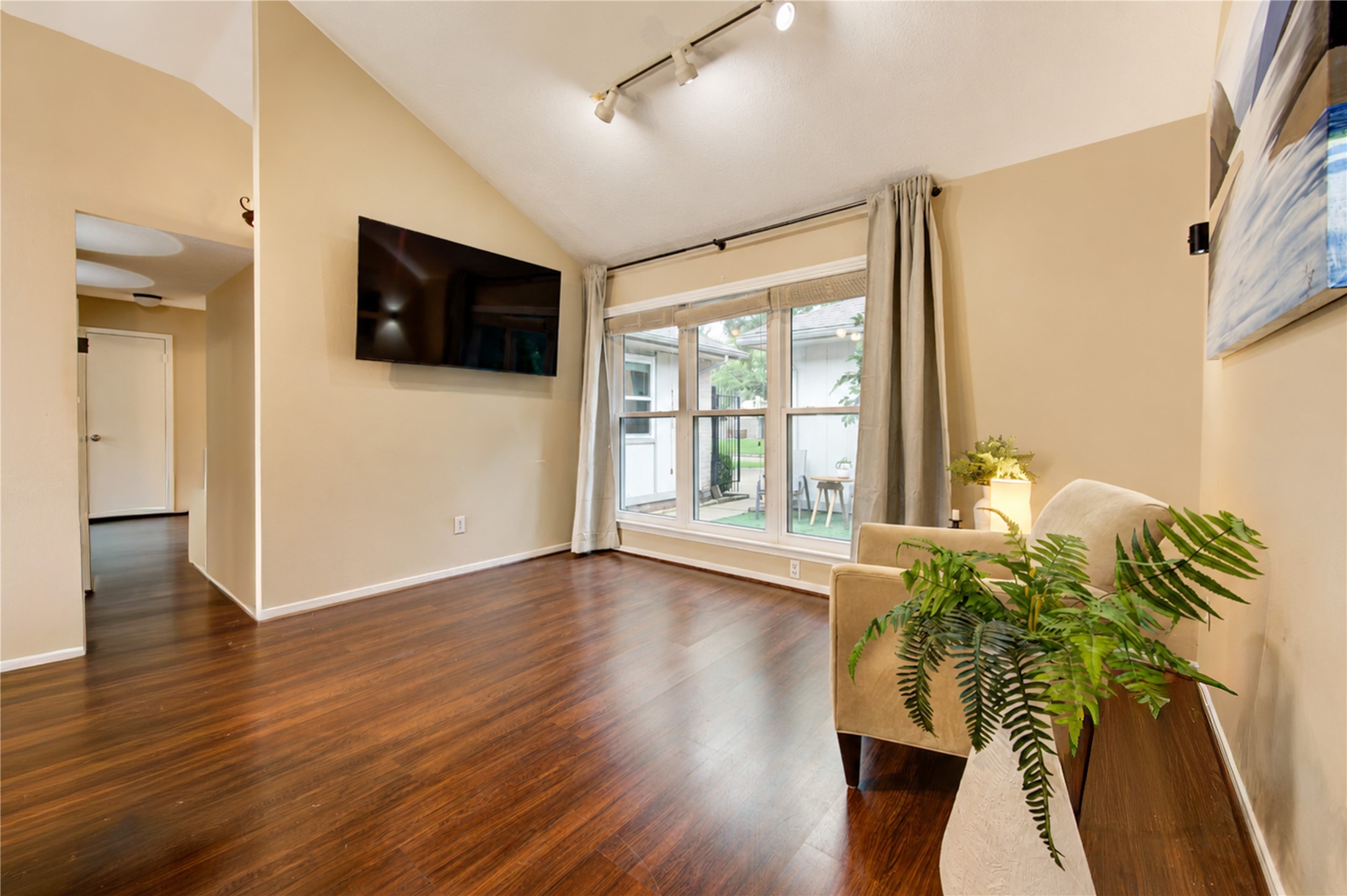 7023 Brockington Drive Property Photo 13