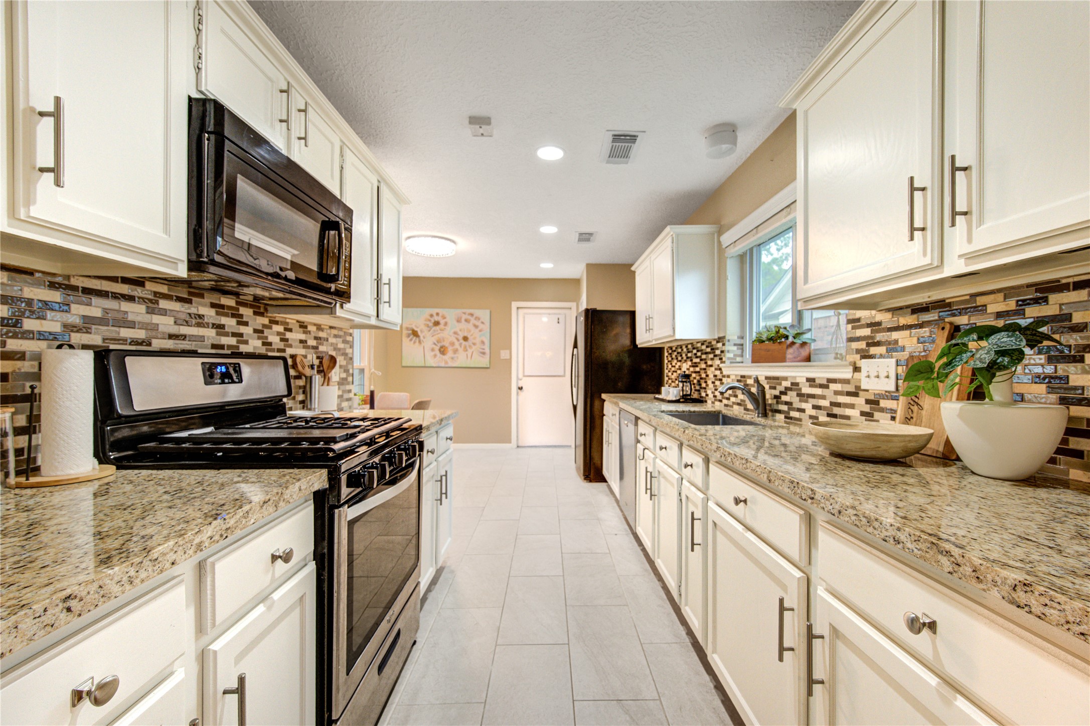 7023 Brockington Drive Property Photo 15