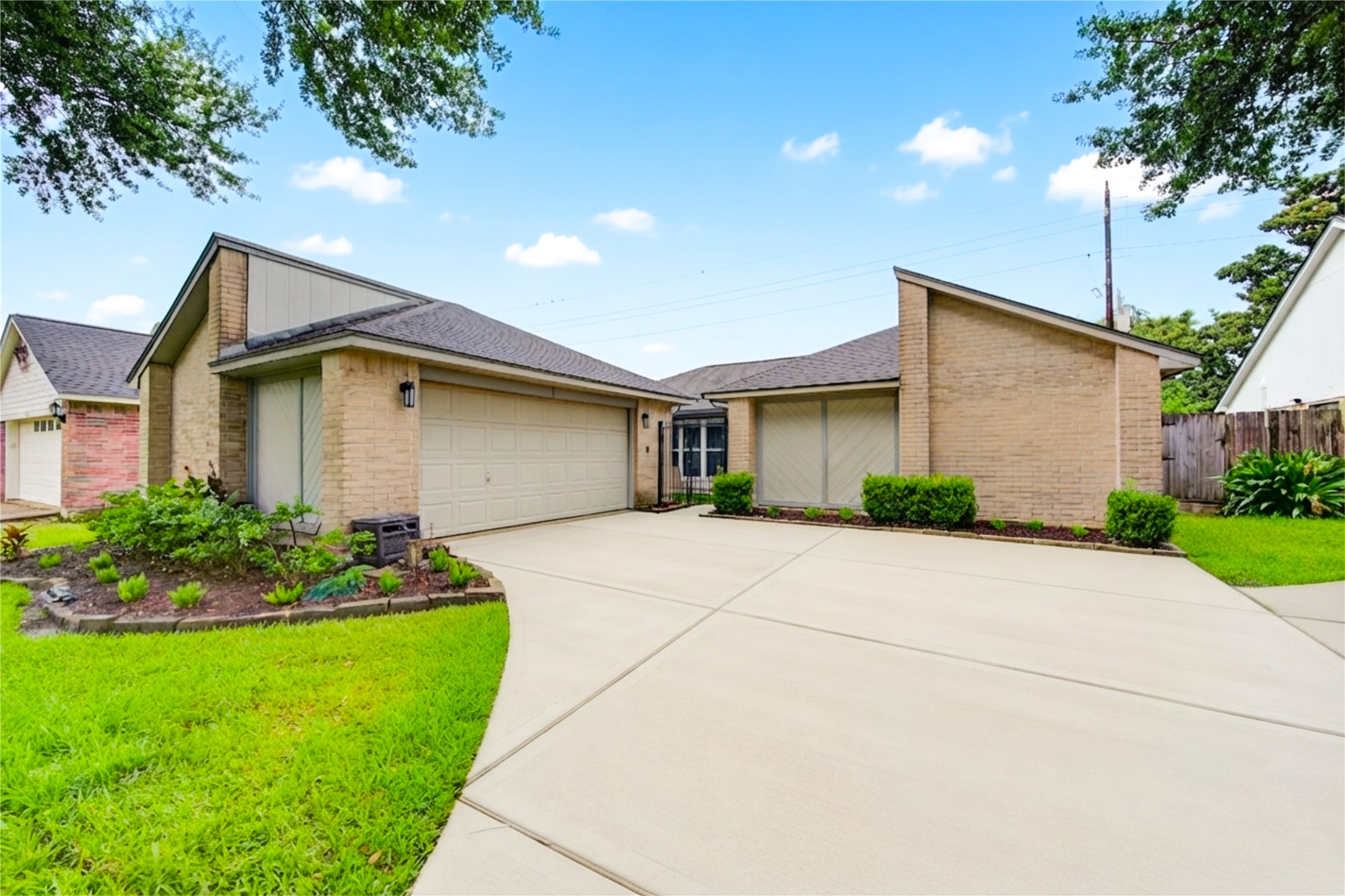 7023 Brockington Drive Property Photo 40