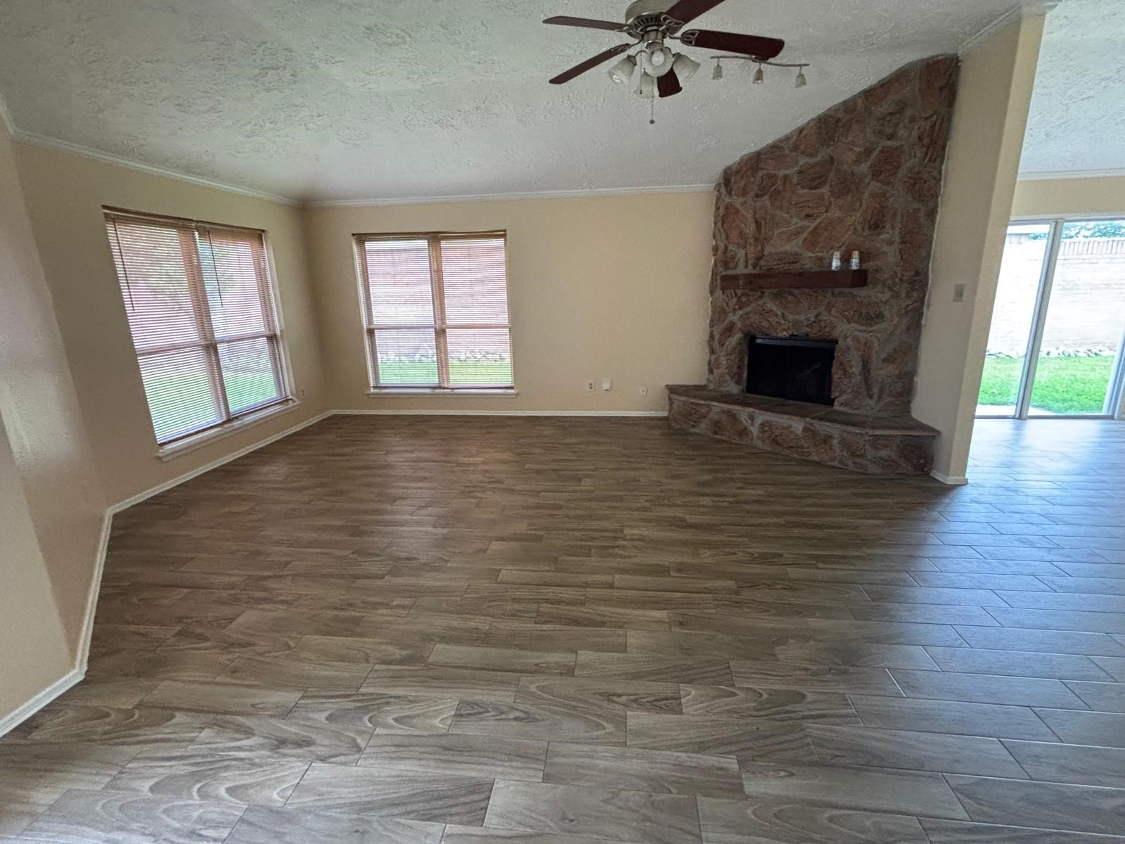 8319 Wind Veil Drive Property Photo 8