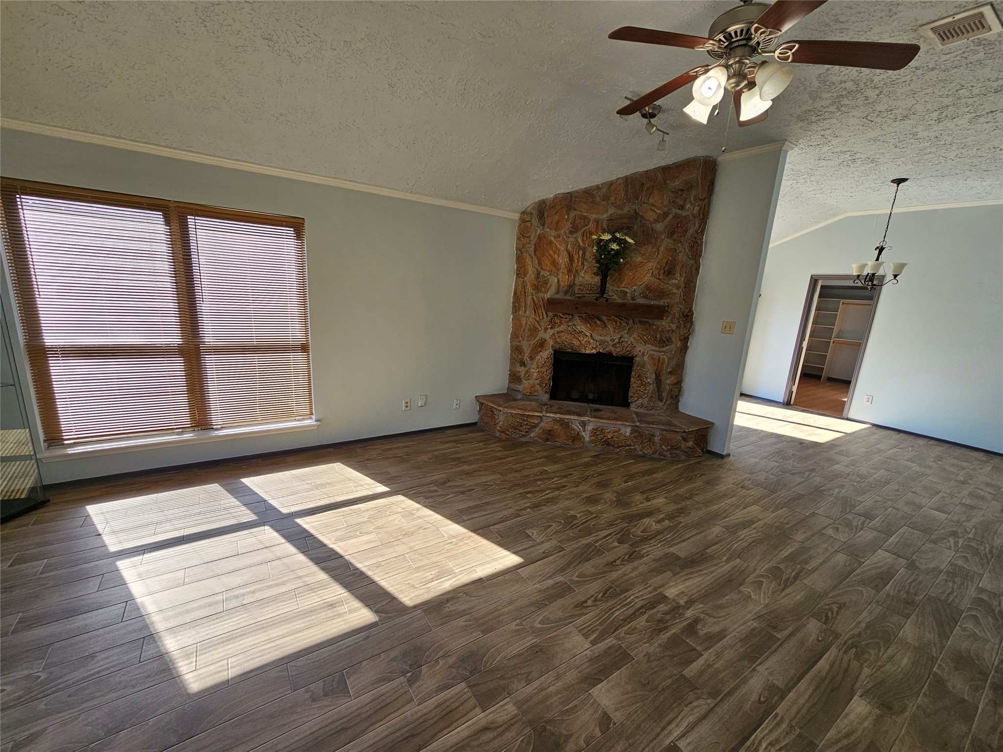 8319 Wind Veil Drive Property Photo 9