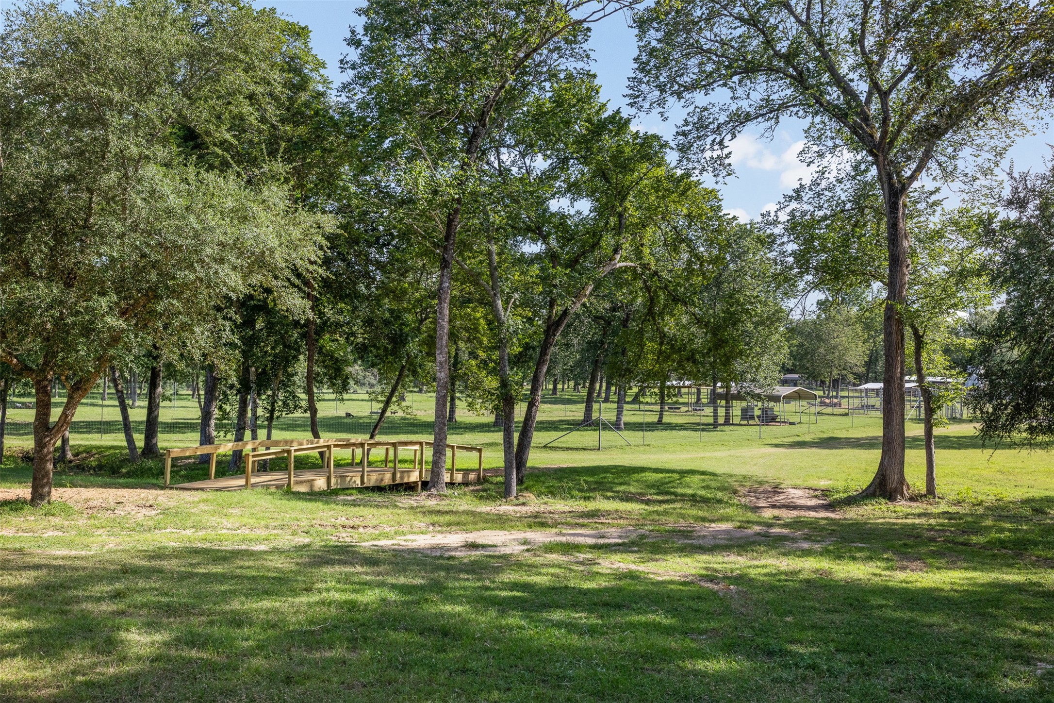 7521 Schoenau Road Property Photo 35