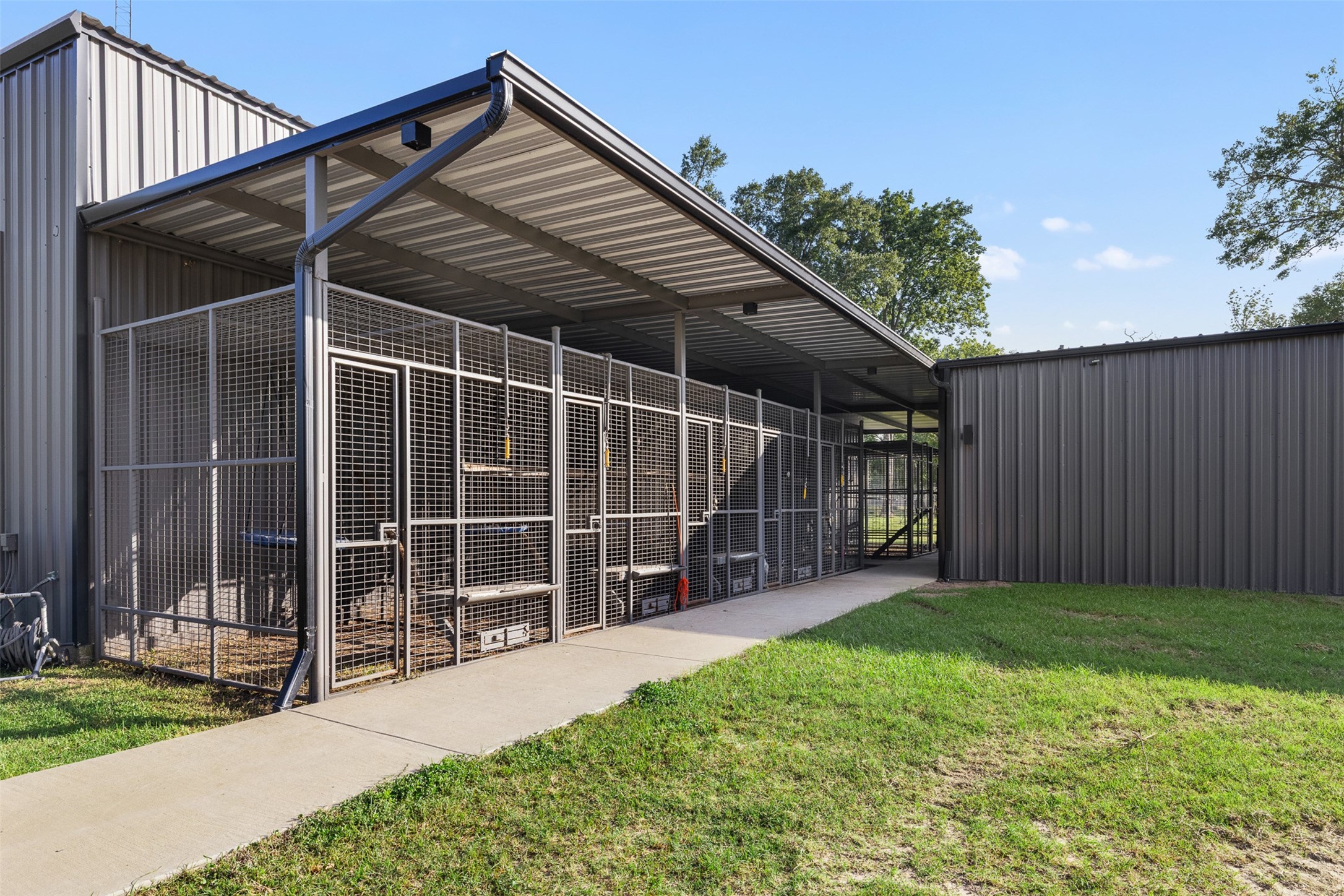 7521 Schoenau Road Property Photo 44