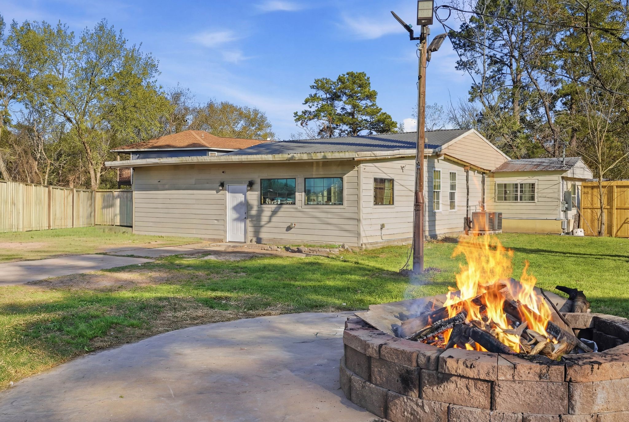19402 Pine Lock Lane Property Photo 1