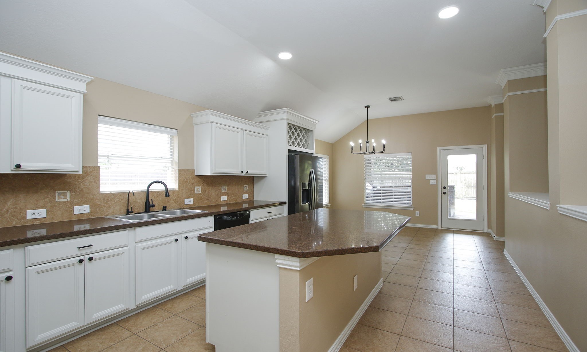 2914 Silverwood Park Lane Property Photo 14