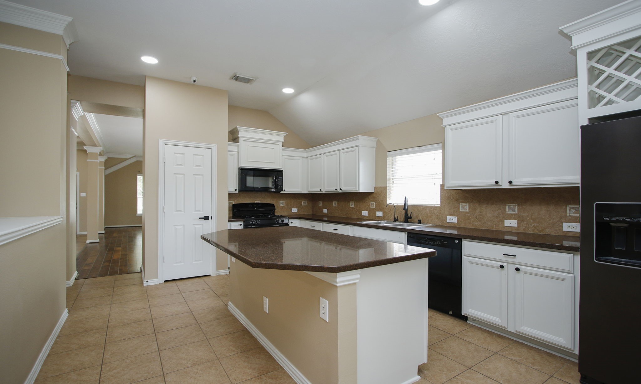 2914 Silverwood Park Lane Property Photo 15
