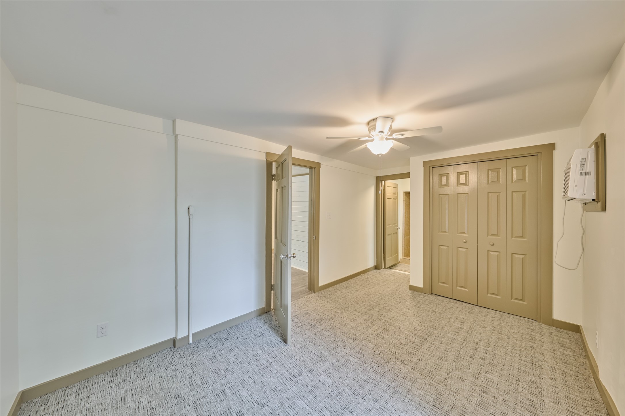 220 Belmont Street Property Photo 22