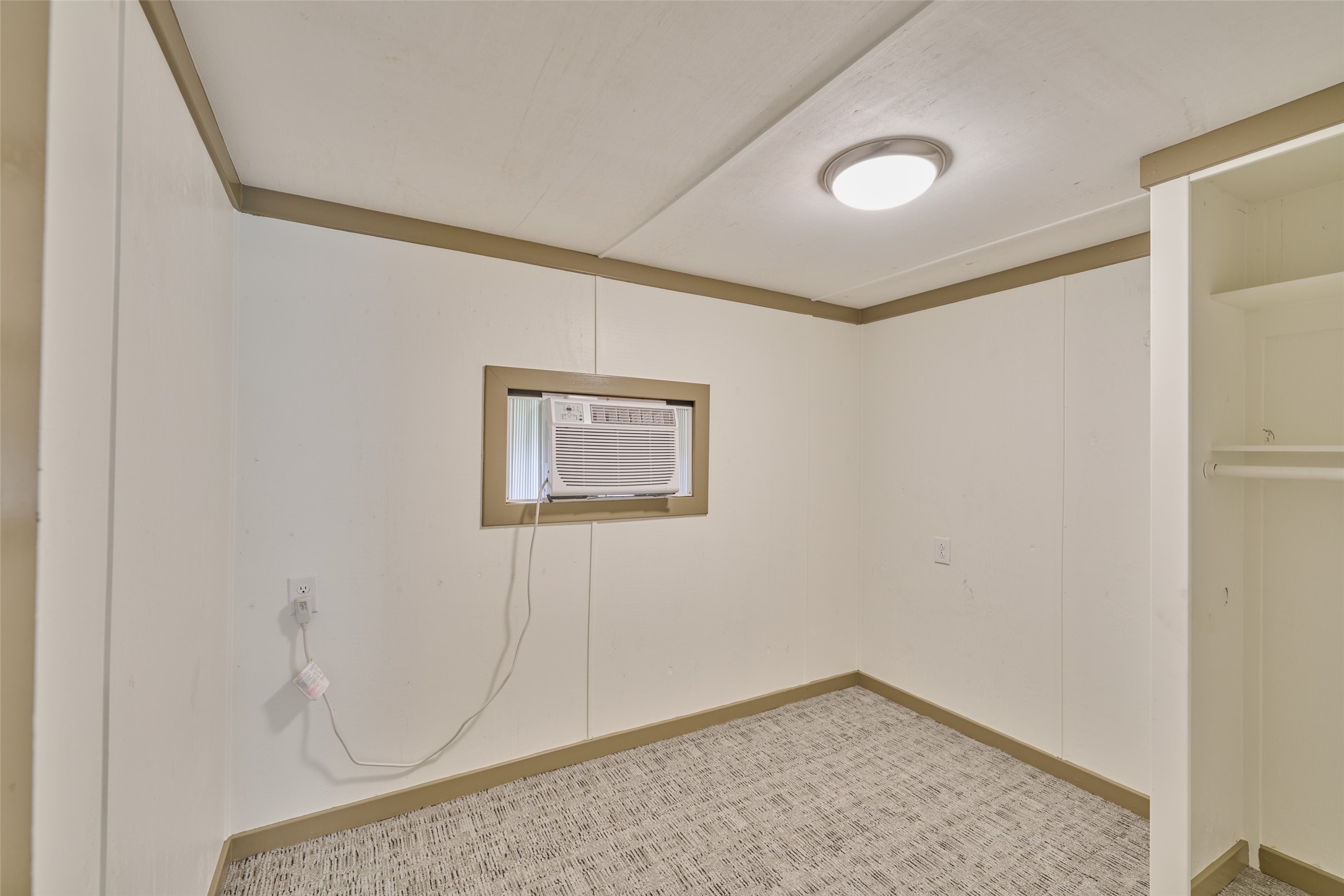 220 Belmont Street Property Photo 27