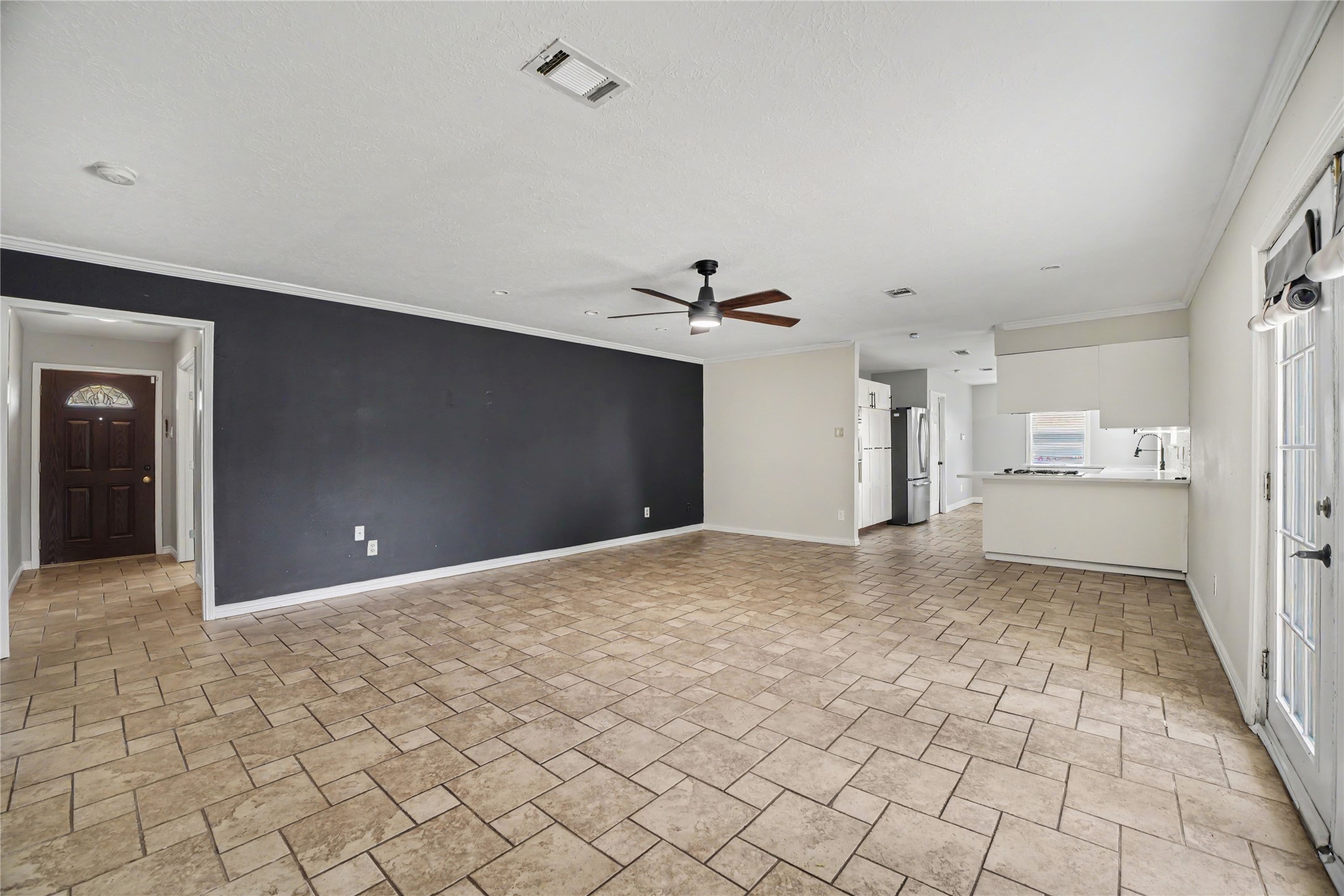 8330 Springtime Lane Property Photo 7