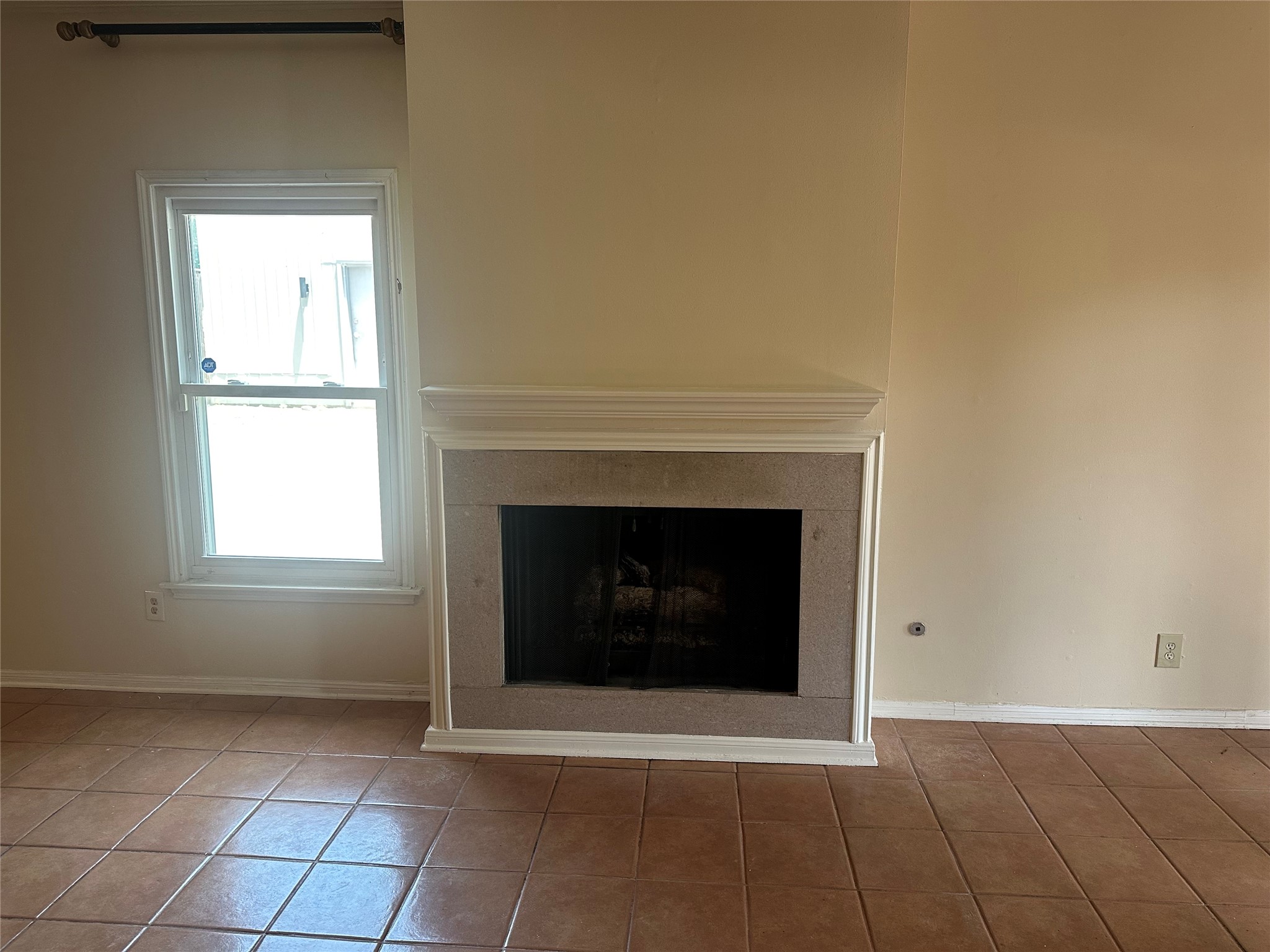 2202 Welch Street Property Photo 5