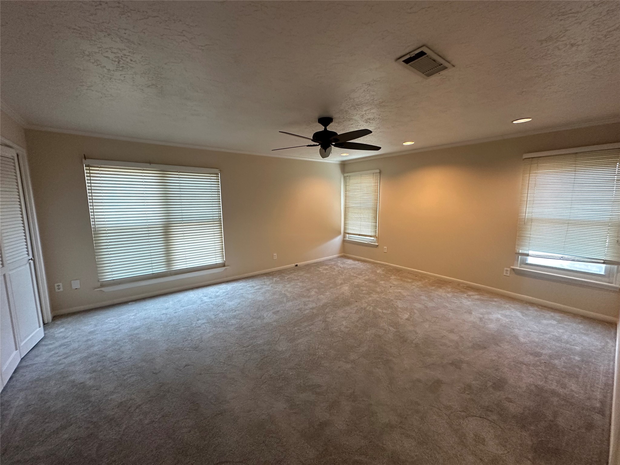 2202 Welch Street Property Photo 14