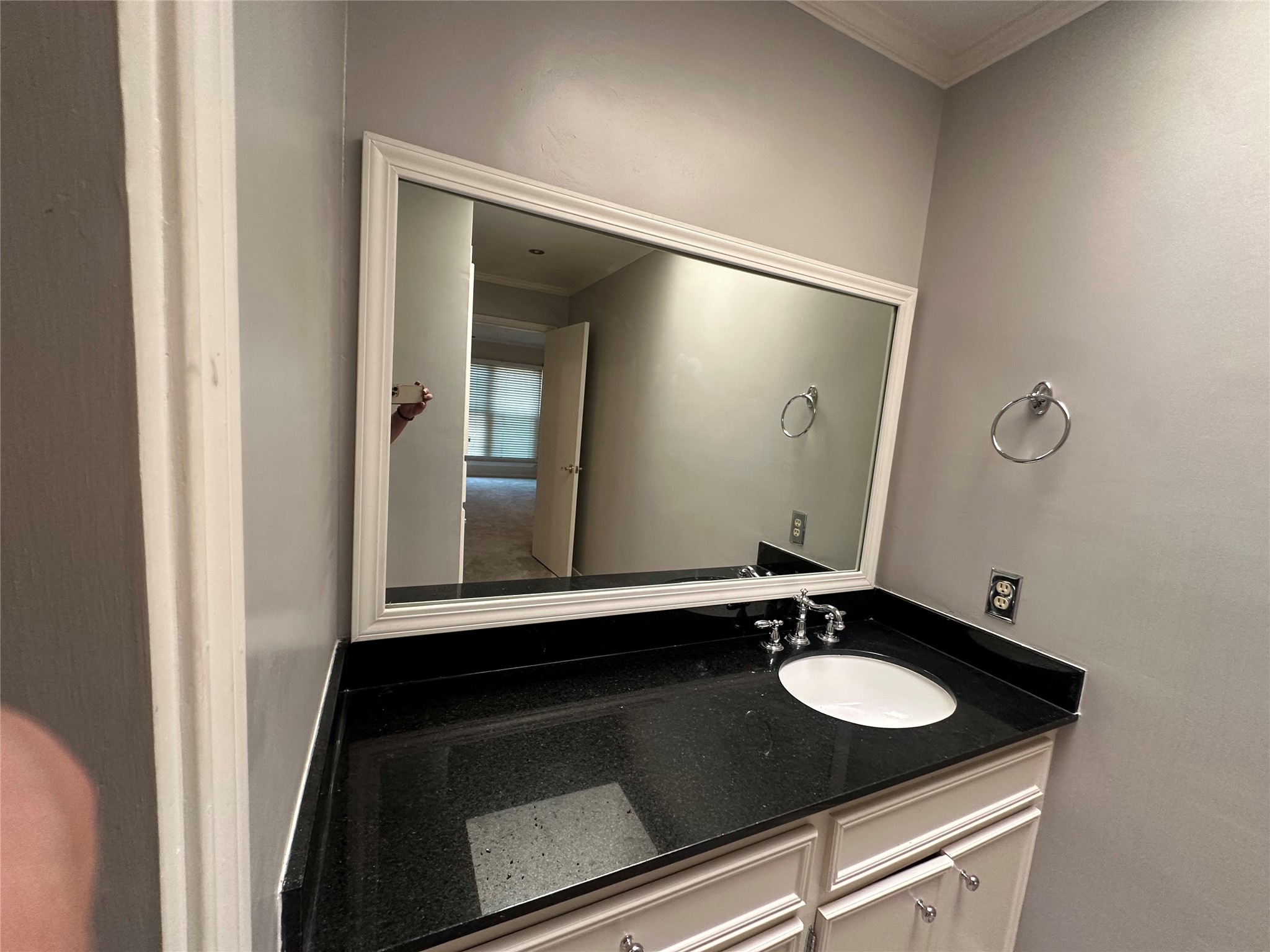 2202 Welch Street Property Photo 17