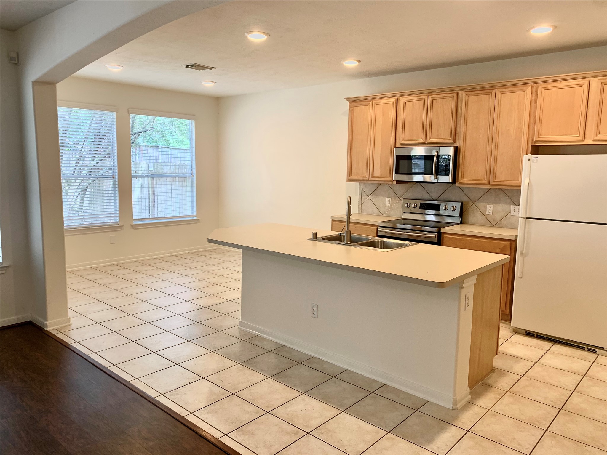 130 Ledgestone Place Property Photo 8