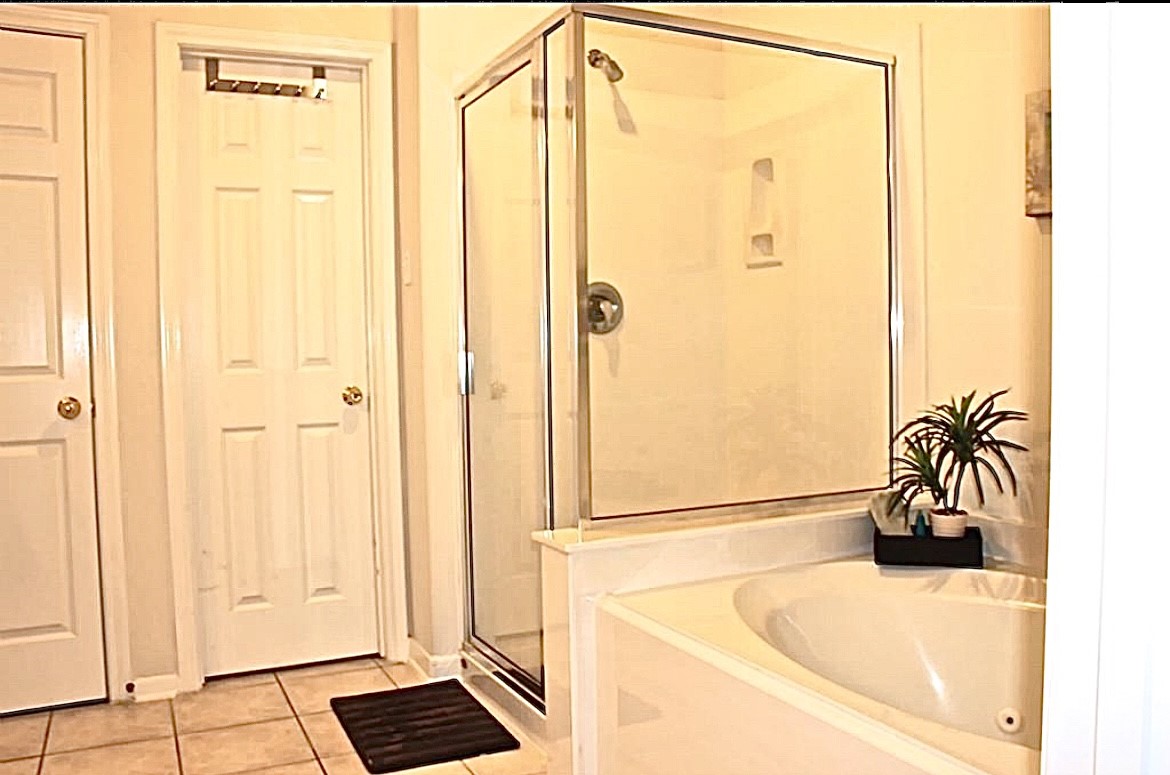 130 Ledgestone Place Property Photo 17