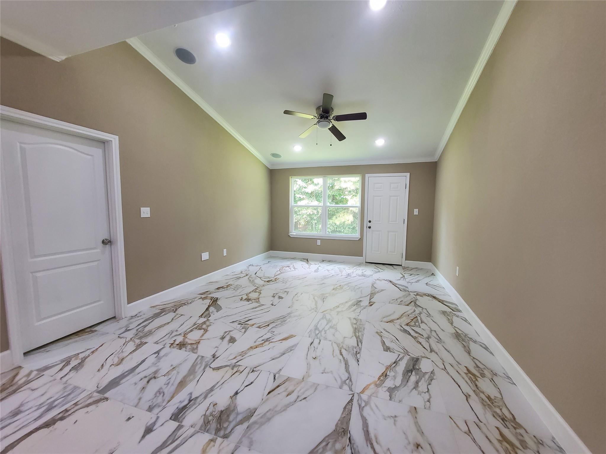 1306 N 9th Street, Conroe Tx 77301 Property Photo 8