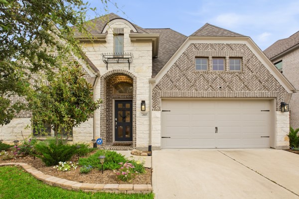 2115 Germander Lane Property Photo 4