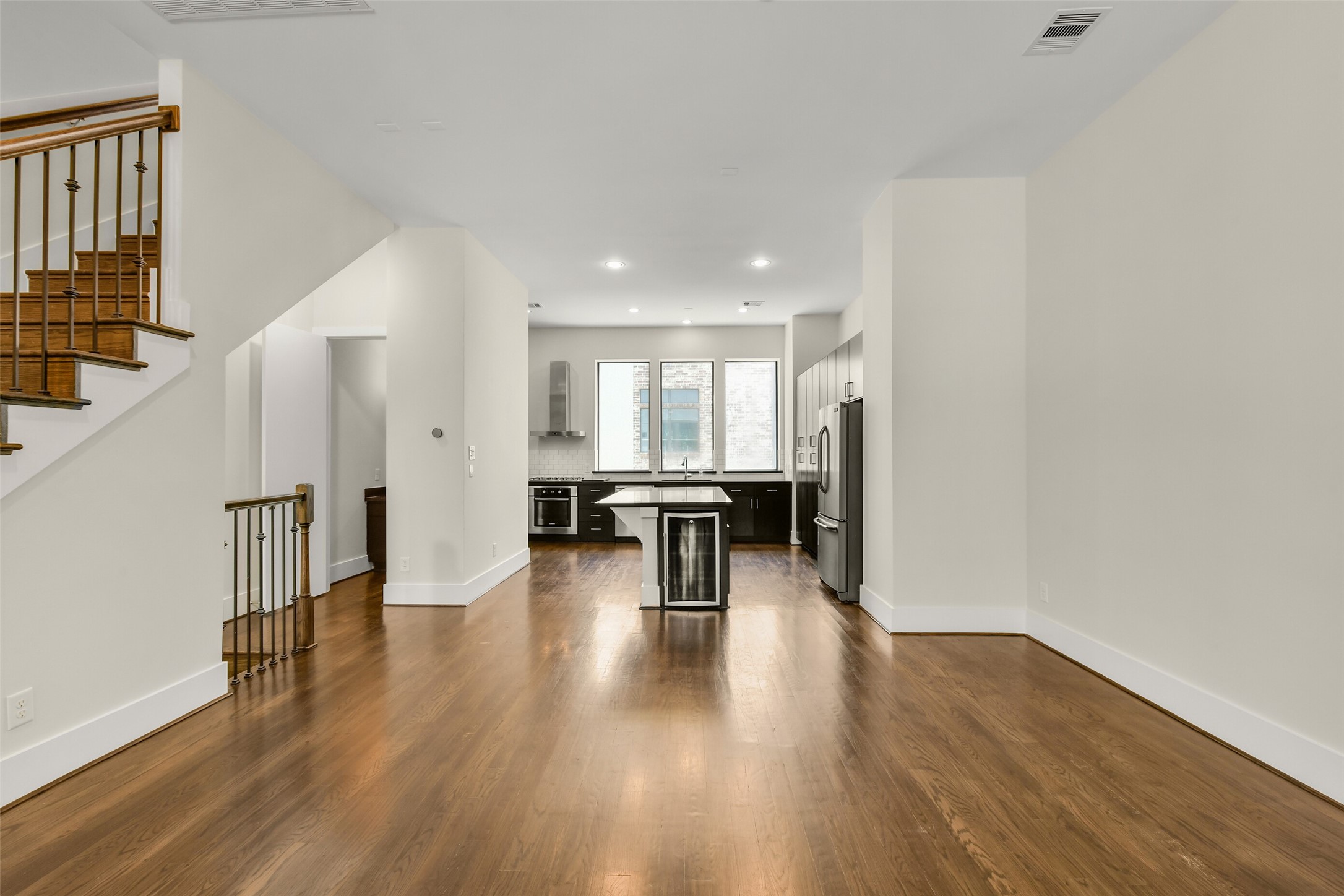 1403 Nagle Street Property Photo 10