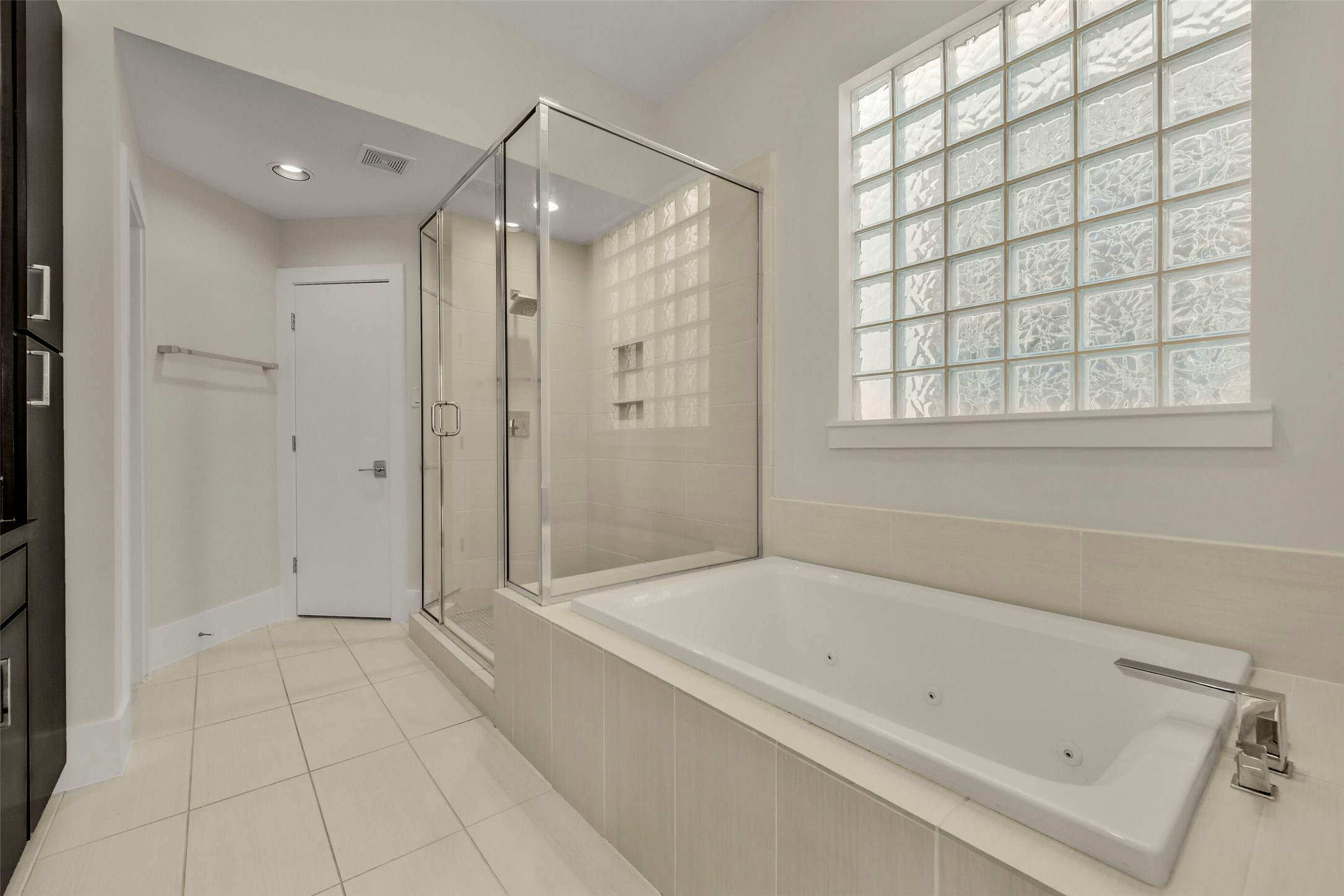 1403 Nagle Street Property Photo 20