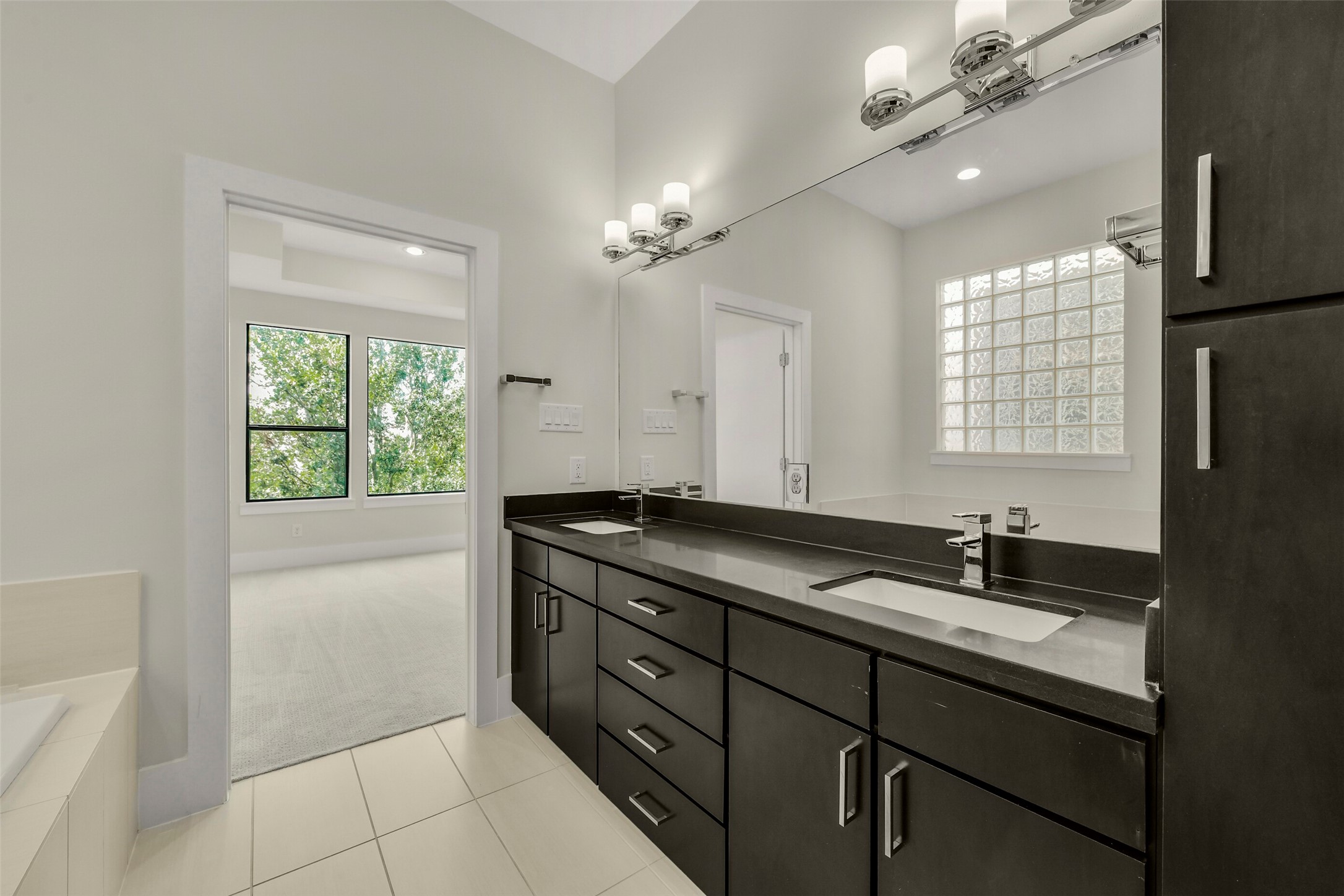 1403 Nagle Street Property Photo 21