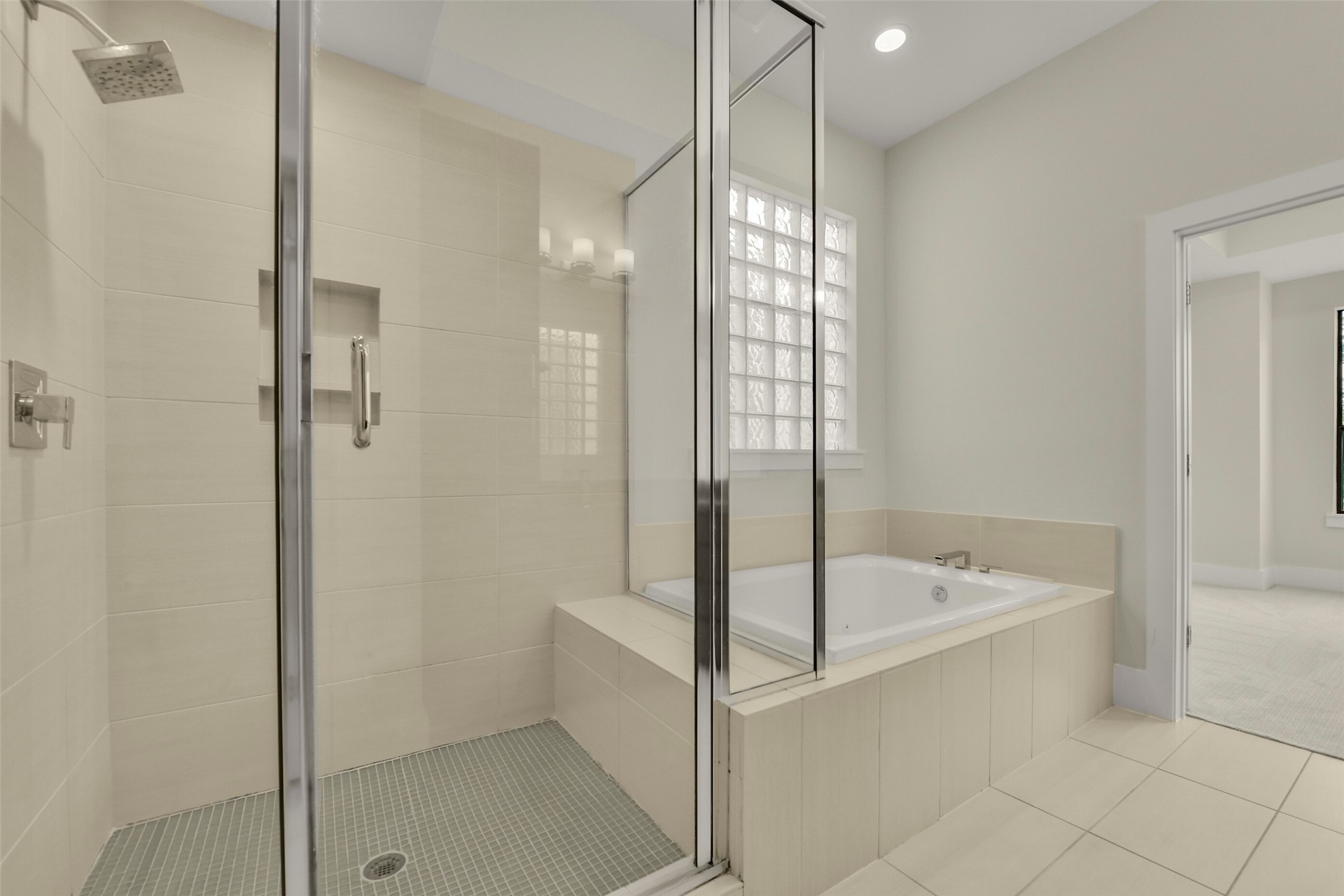 1403 Nagle Street Property Photo 22
