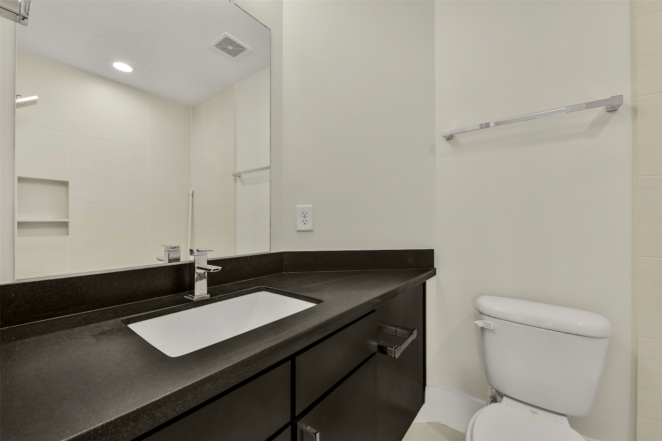 1403 Nagle Street Property Photo 28