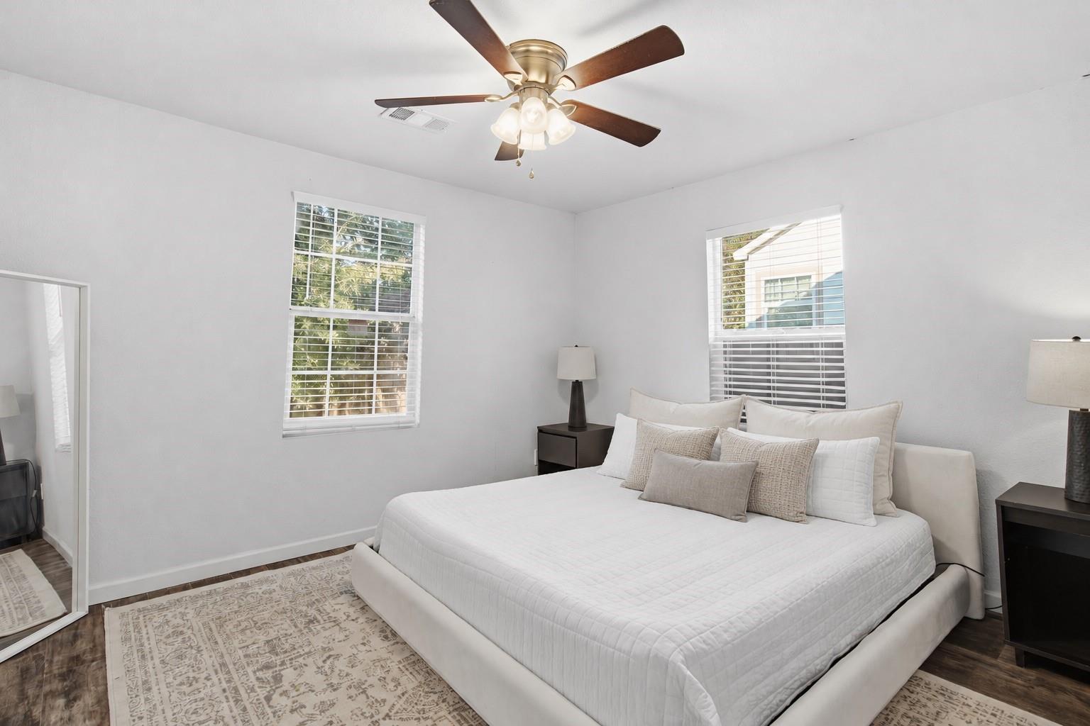 7717 Scanlock Street, Houston Tx 77012 Property Photo 12