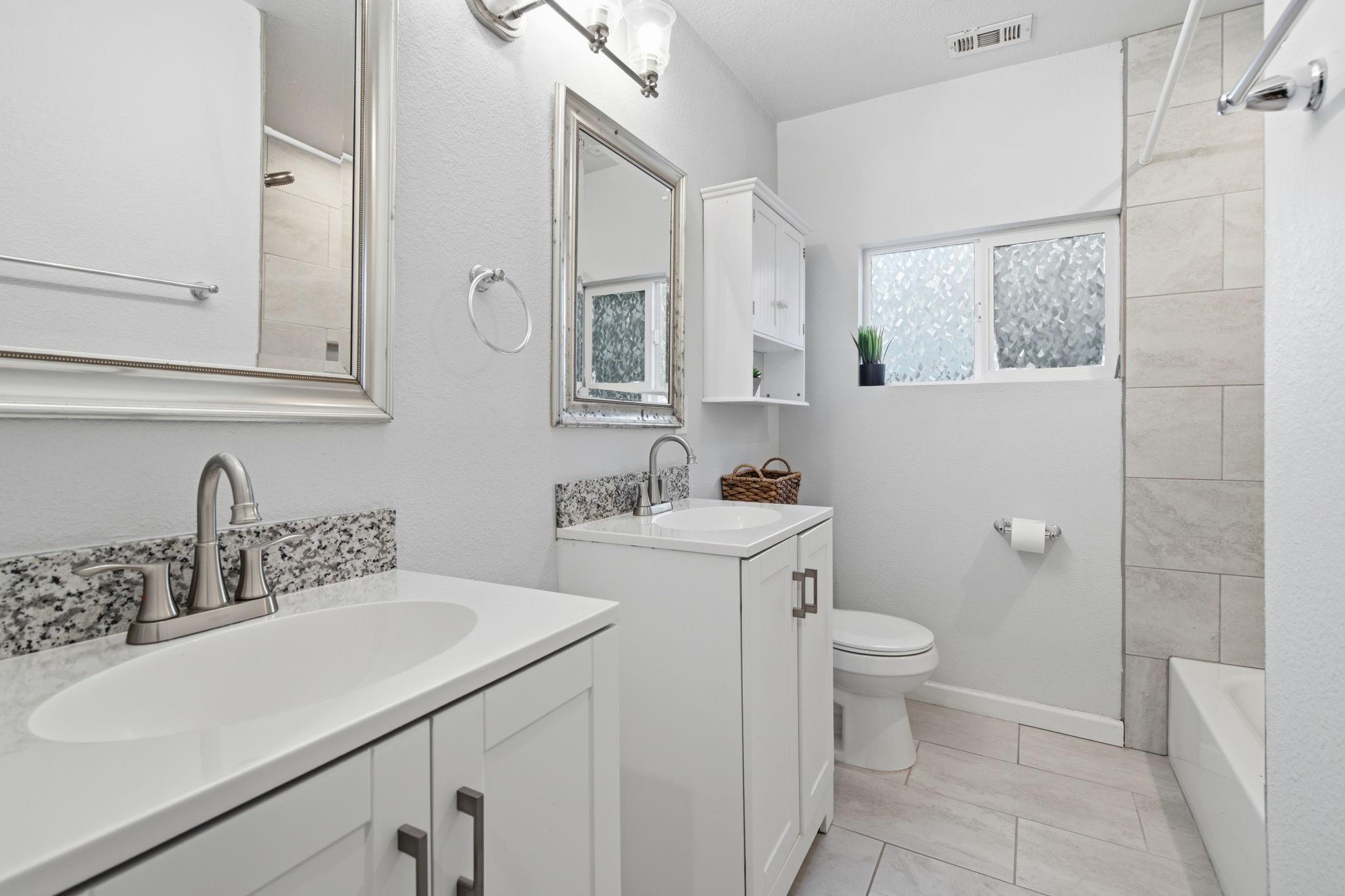 7717 Scanlock Street, Houston Tx 77012 Property Photo 13