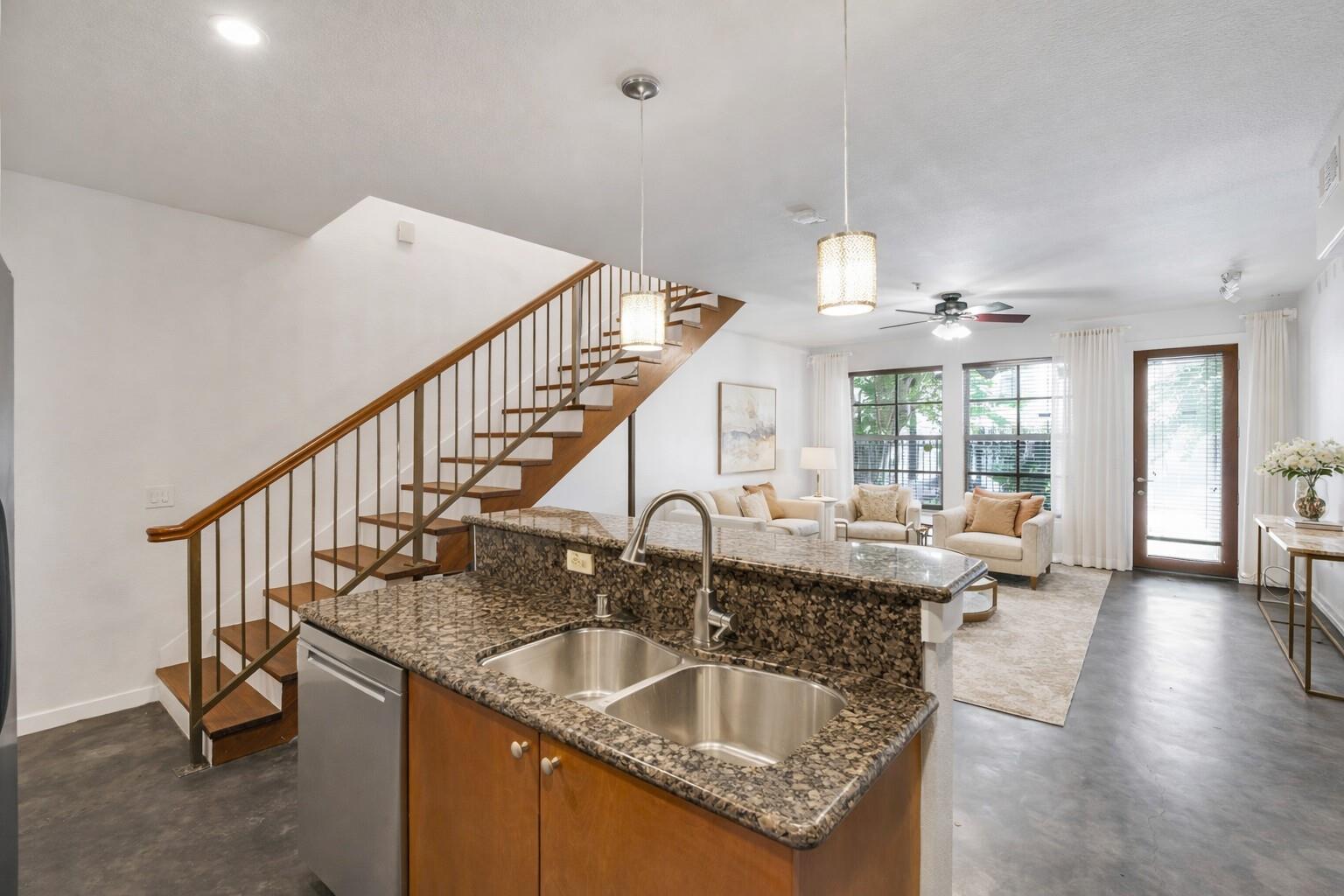 2216 Chenevert Street # 6, Houston TX 77003 Property Photo 1