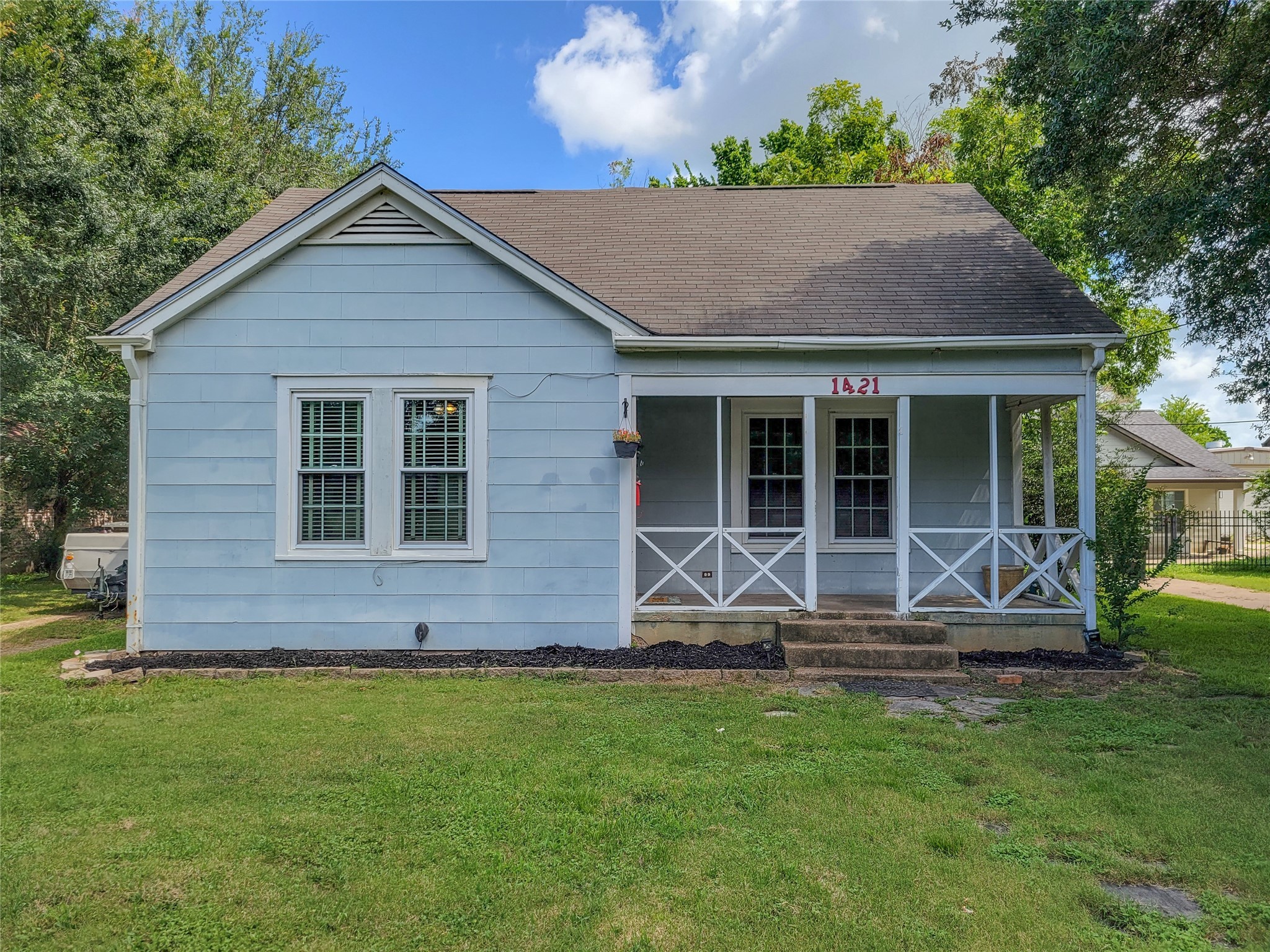 1421 Brooks Avenue Property Photo 1