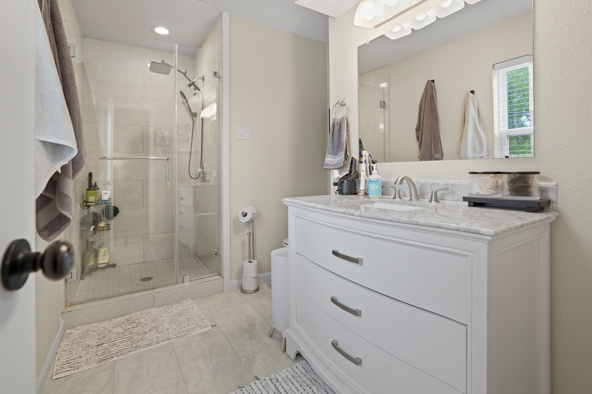 207 Granberry Street Property Photo 12
