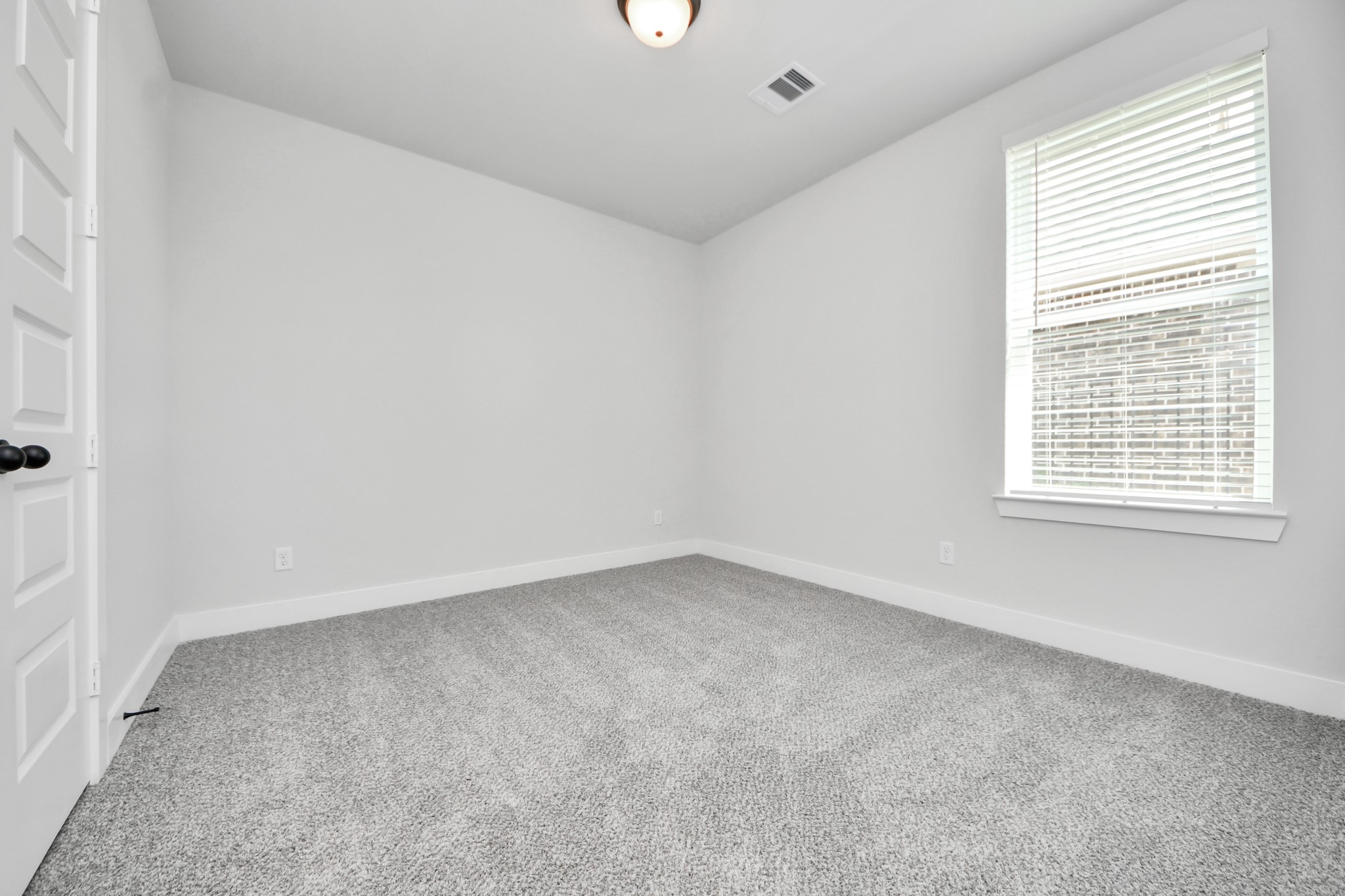 1915 Tioga View Drive Property Photo 6