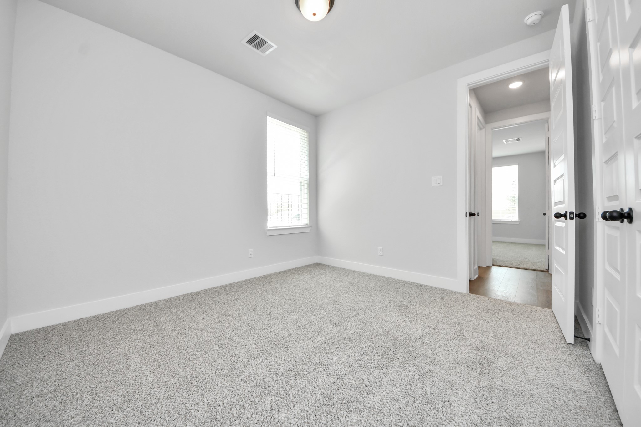 1915 Tioga View Drive Property Photo 7