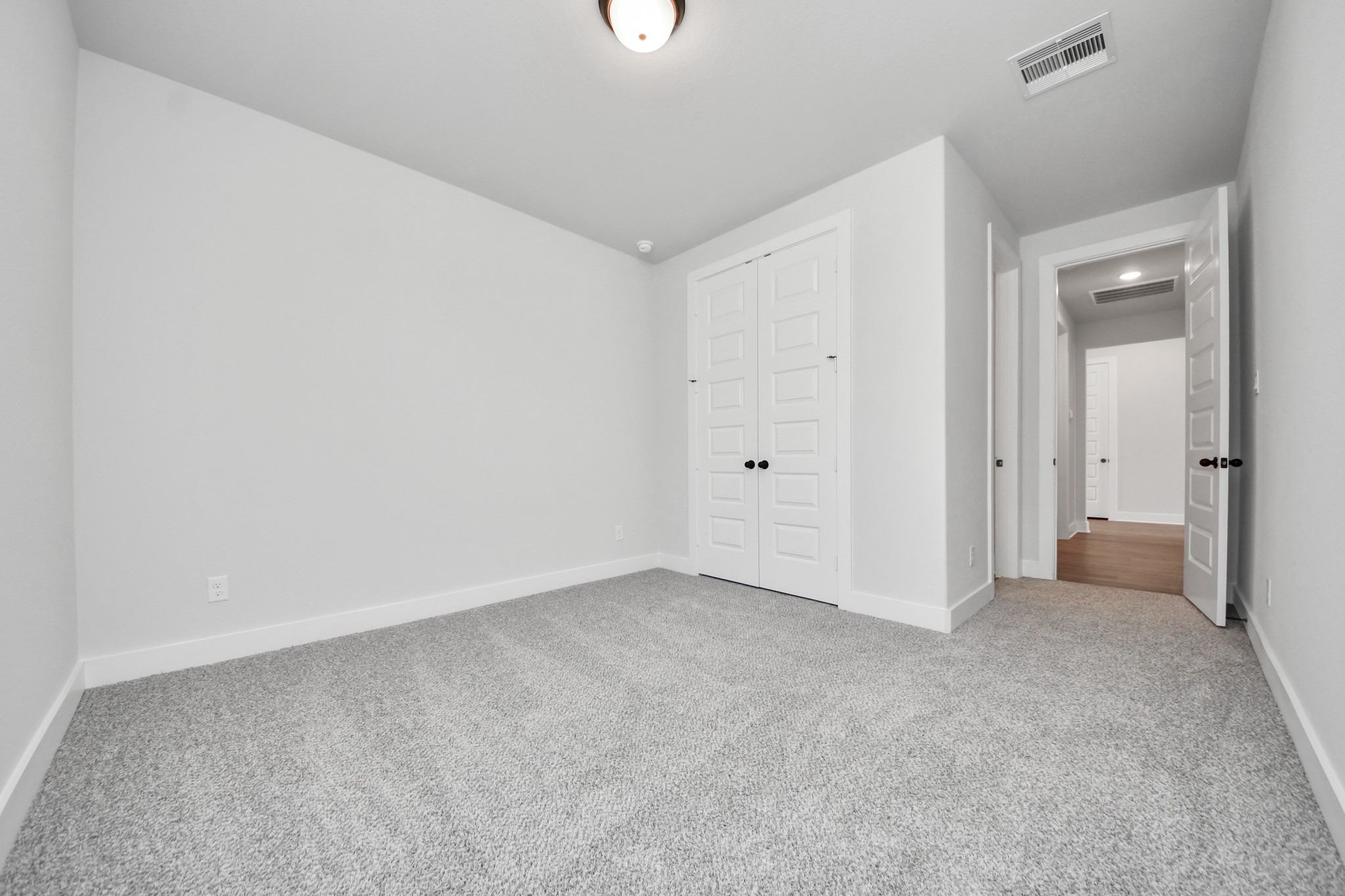 1915 Tioga View Drive Property Photo 9