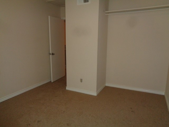 5644 Birchmont Drive C Property Photo 14