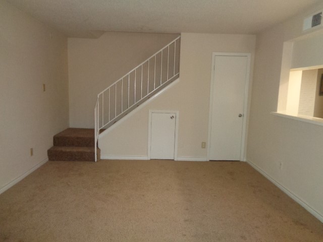5644 Birchmont Drive C Property Photo 17