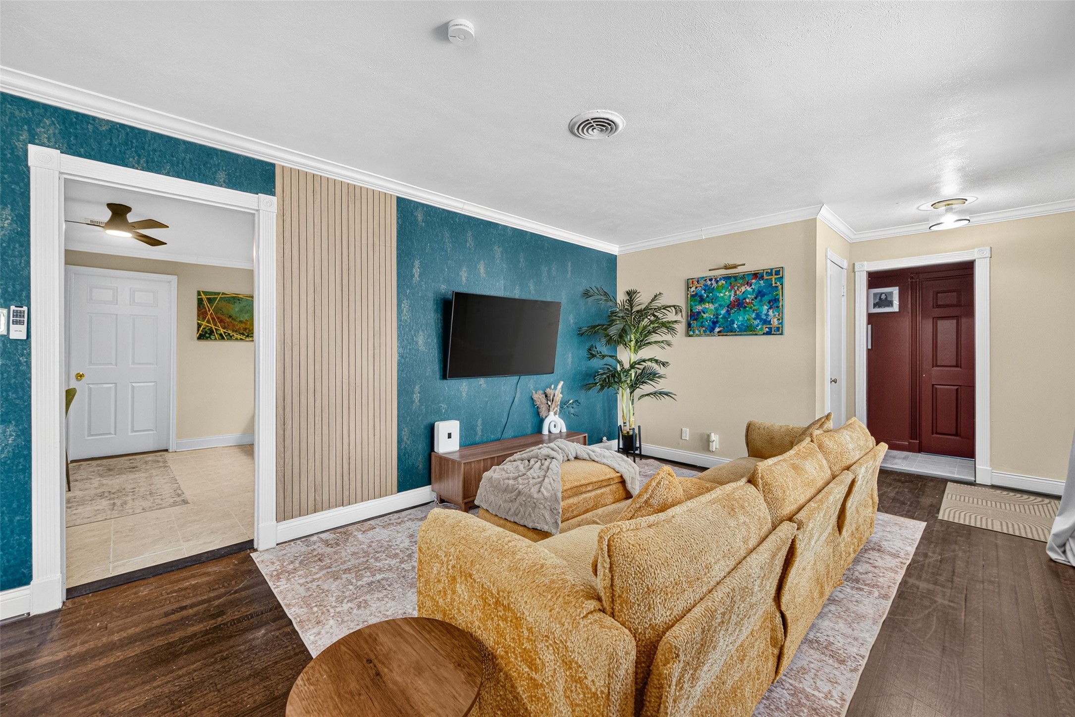 6605 Winton Street Property Photo 10