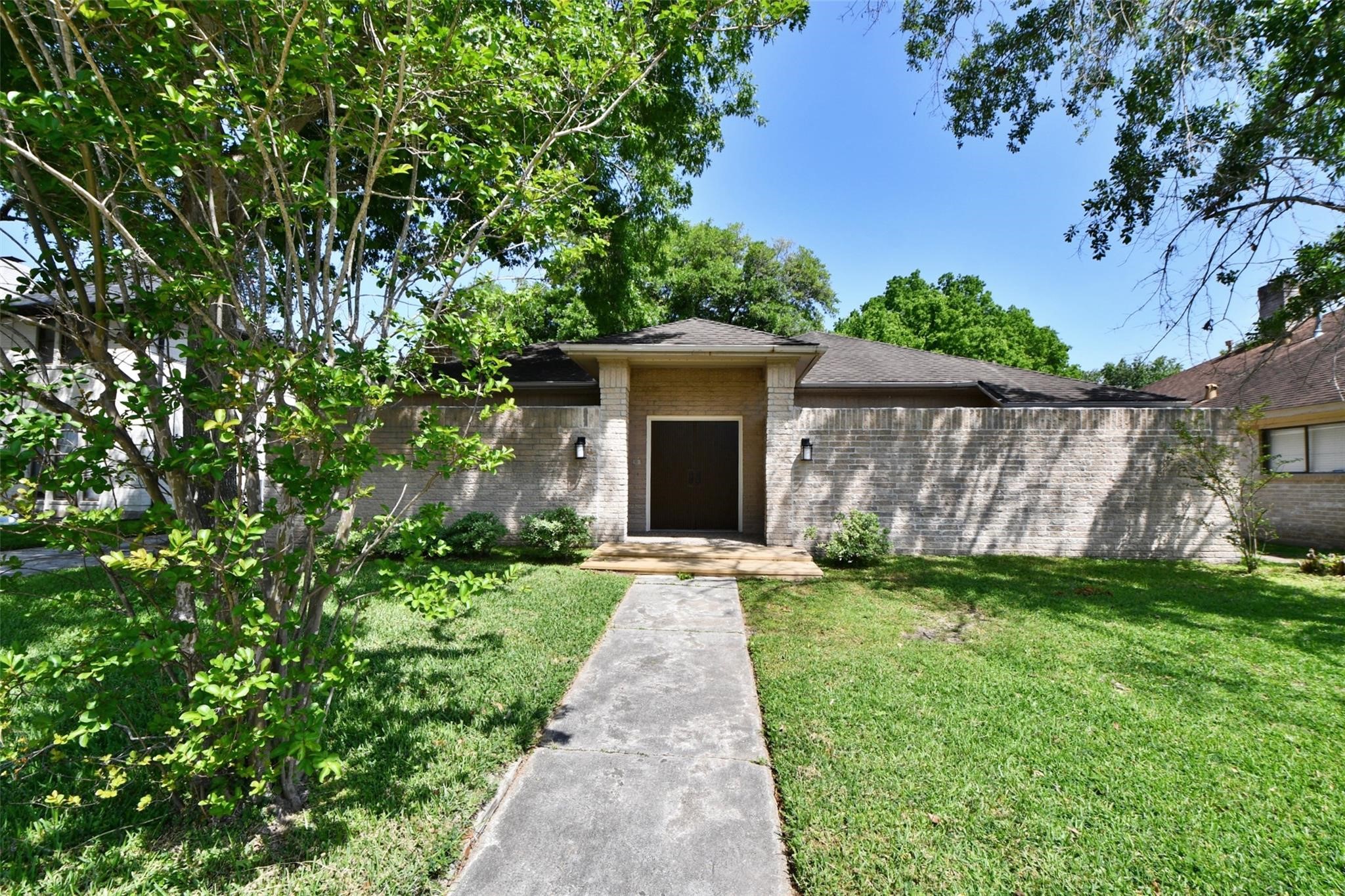 7718 Moondance Lane Property Photo 2