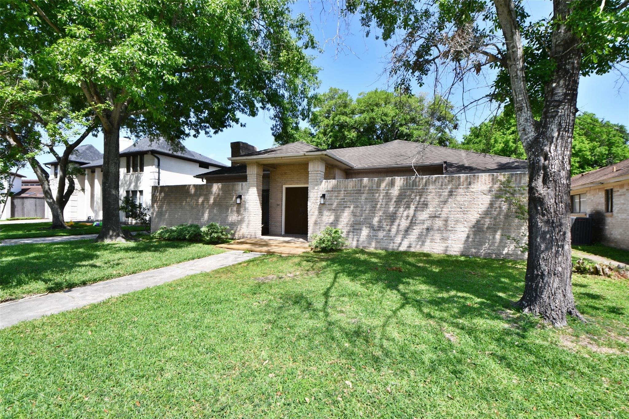 7718 Moondance Lane Property Photo 3